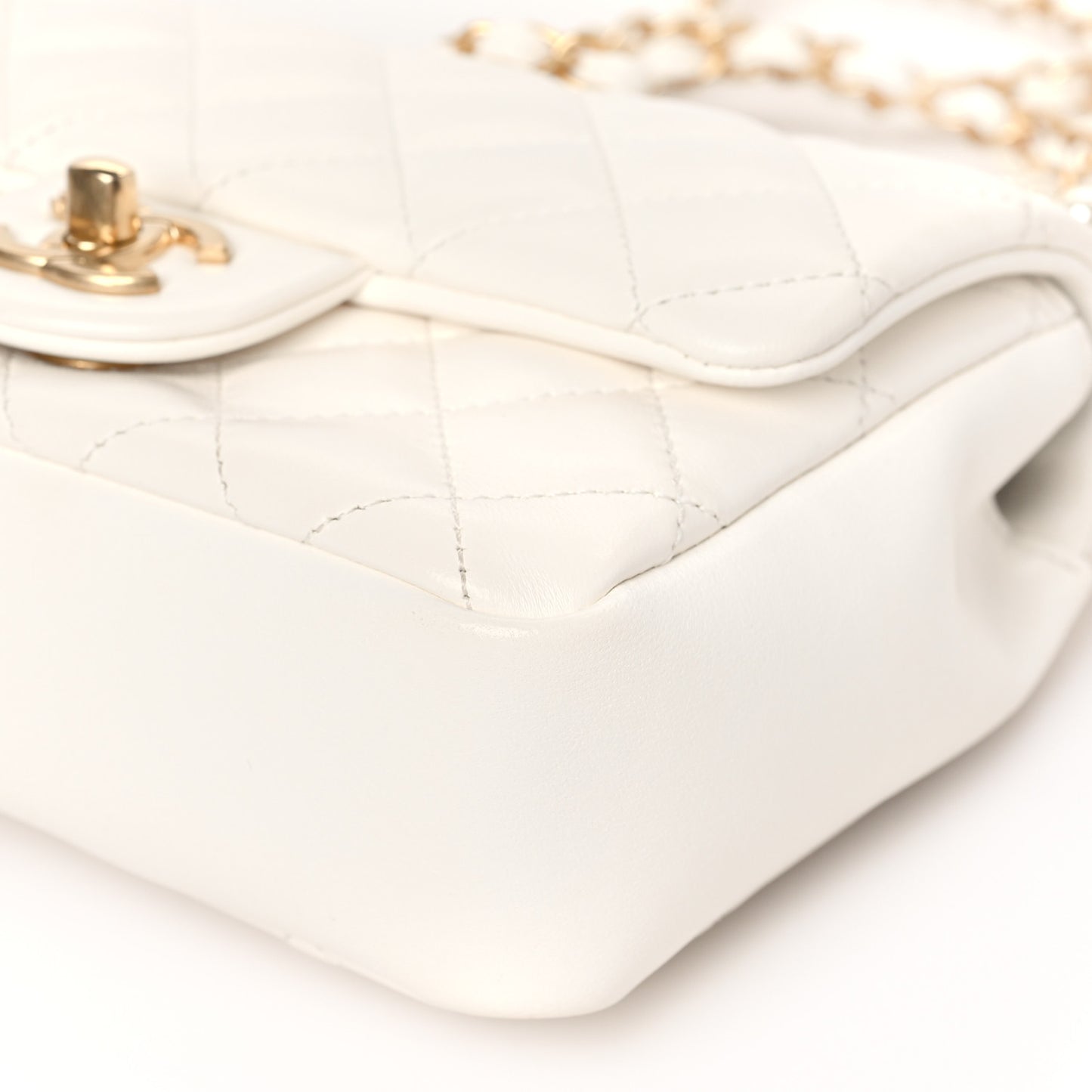 Shiny Lambskin Quilted Pearl Twist Mini Square Flap White