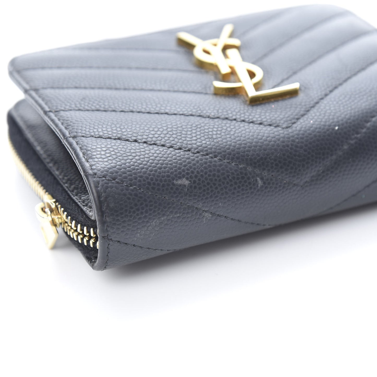 Grain De Poudre Matelasse Chevron Monogram Compact Zip Around Wallet Black