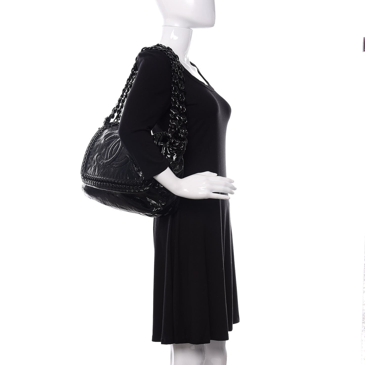 Crinkled Patent Modern Chain Flap Black