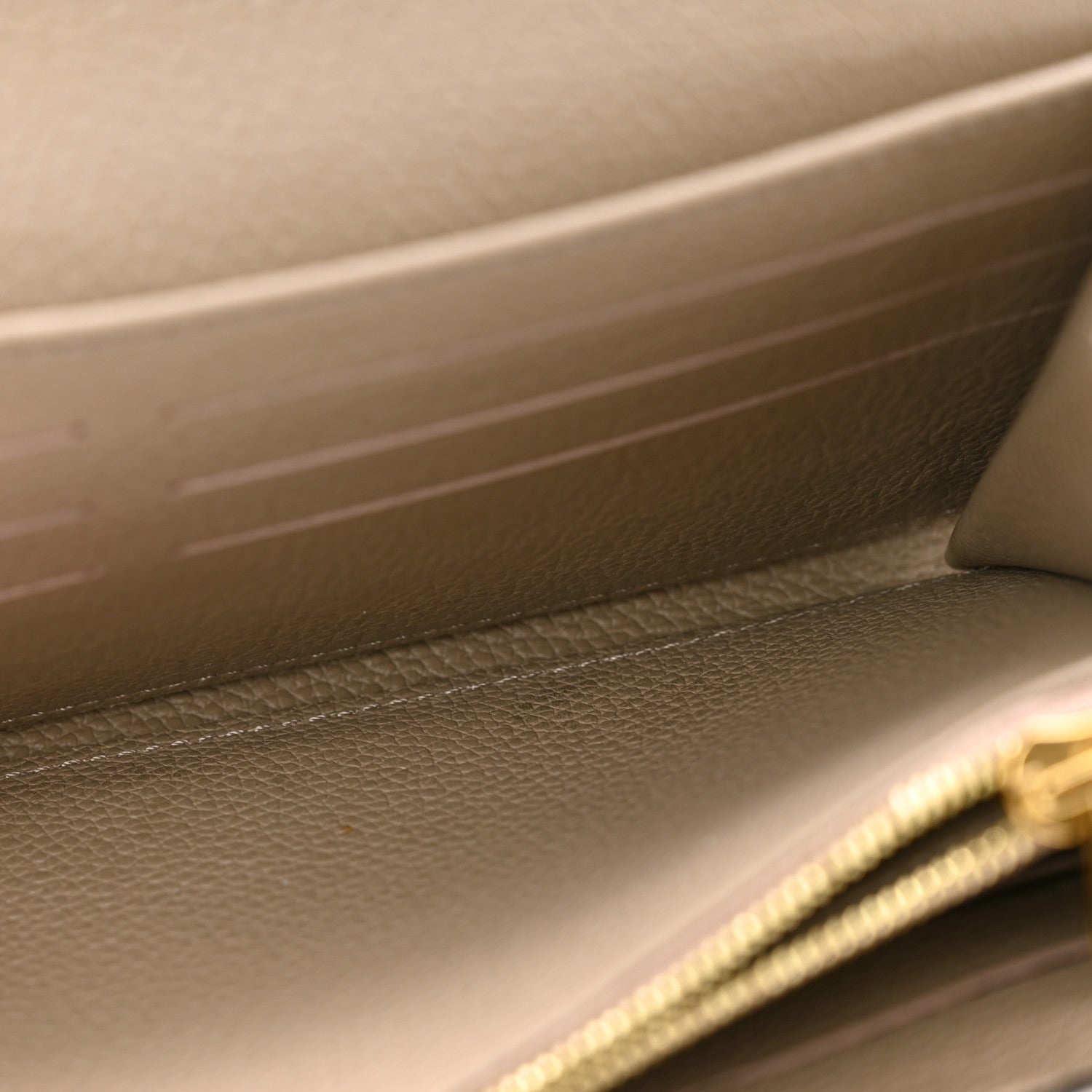 Louis Vuitton Empreinte Sarah Wallet NM Tourterelle 6 of 11