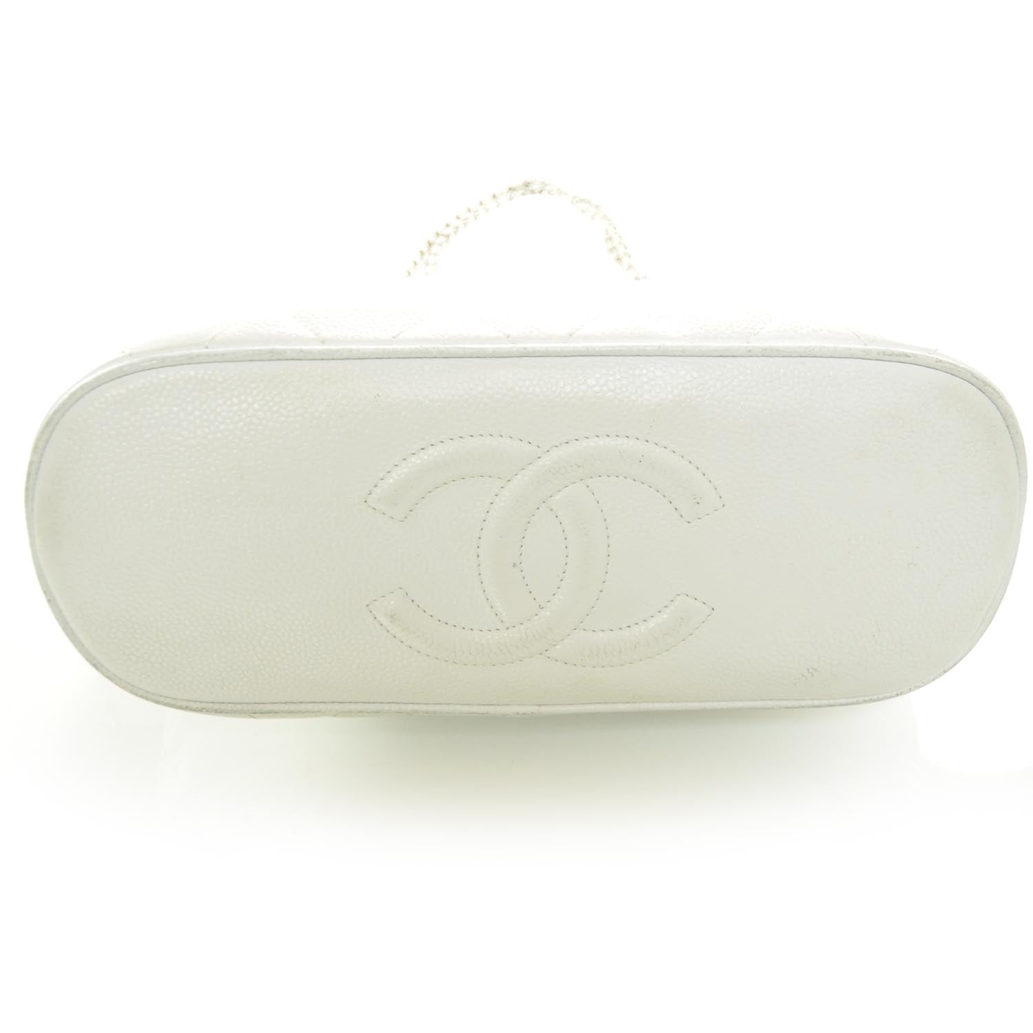 Chanel Caviar Quilted Shoulder Bag White 4 of 10