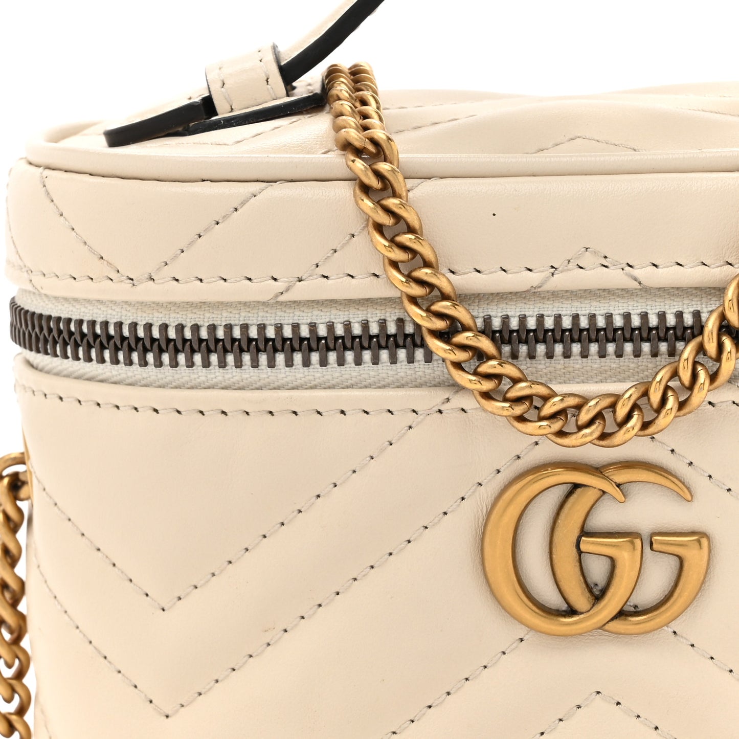 Calfskin Matelasse Chevron Mini GG Marmont Top Handle Bag Mystic White