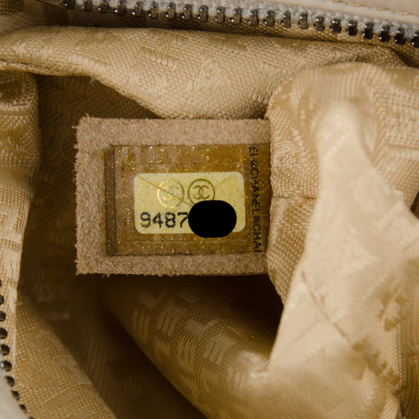 Lambskin Surpique Stitch Pochette Beige Clair