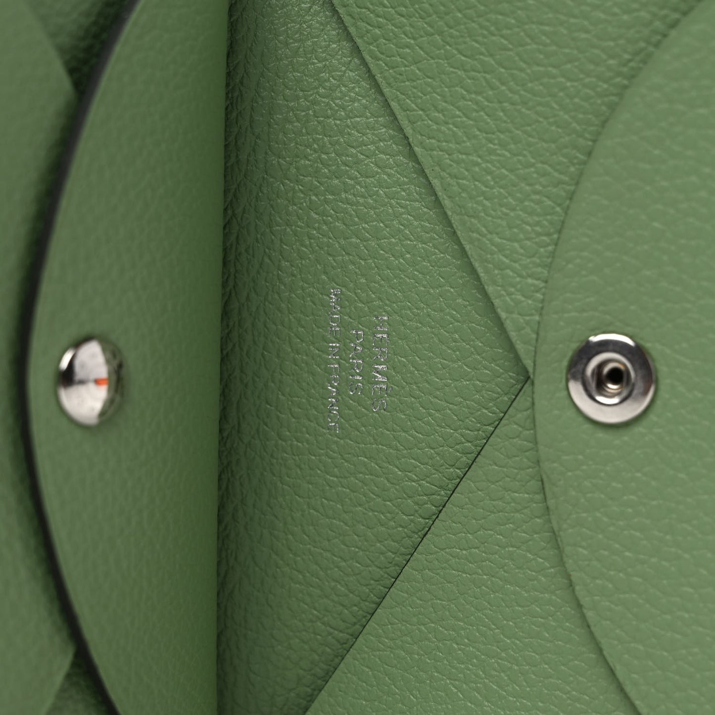 Chevre Mysore Calvi Duo Card Case Vert Criquet