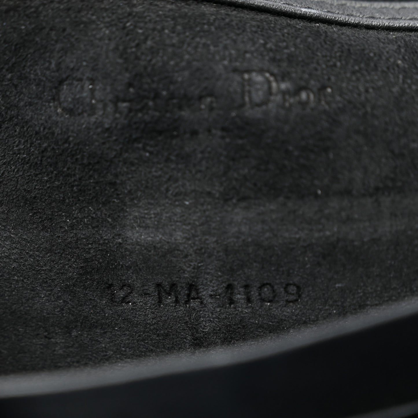 Ultra Matte Calfskin Saddle Chain Pouch Black