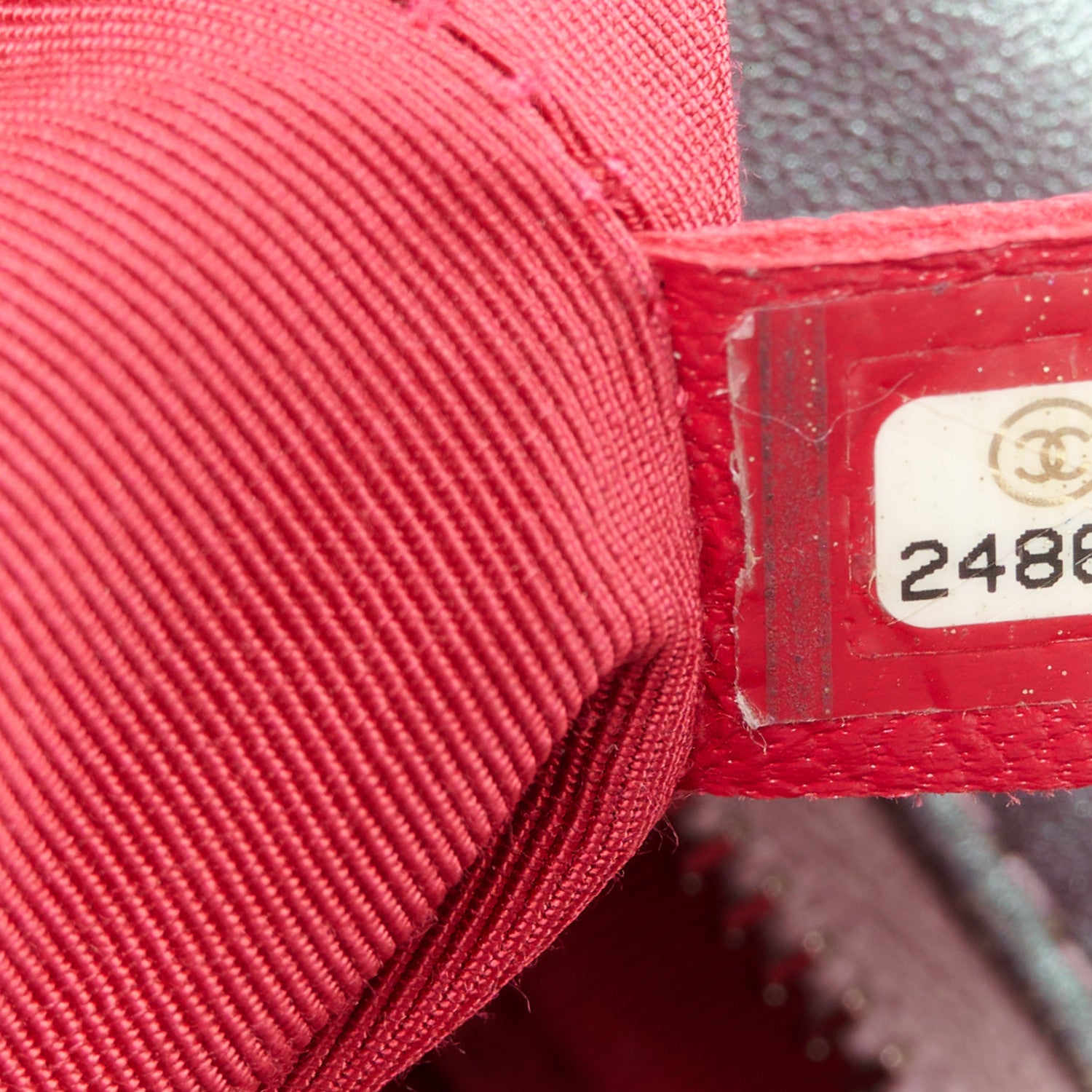 Chanel Iridescent Lambskin Calfskin Quilted Medium Gabrielle Hobo Light Purple 7 of 10