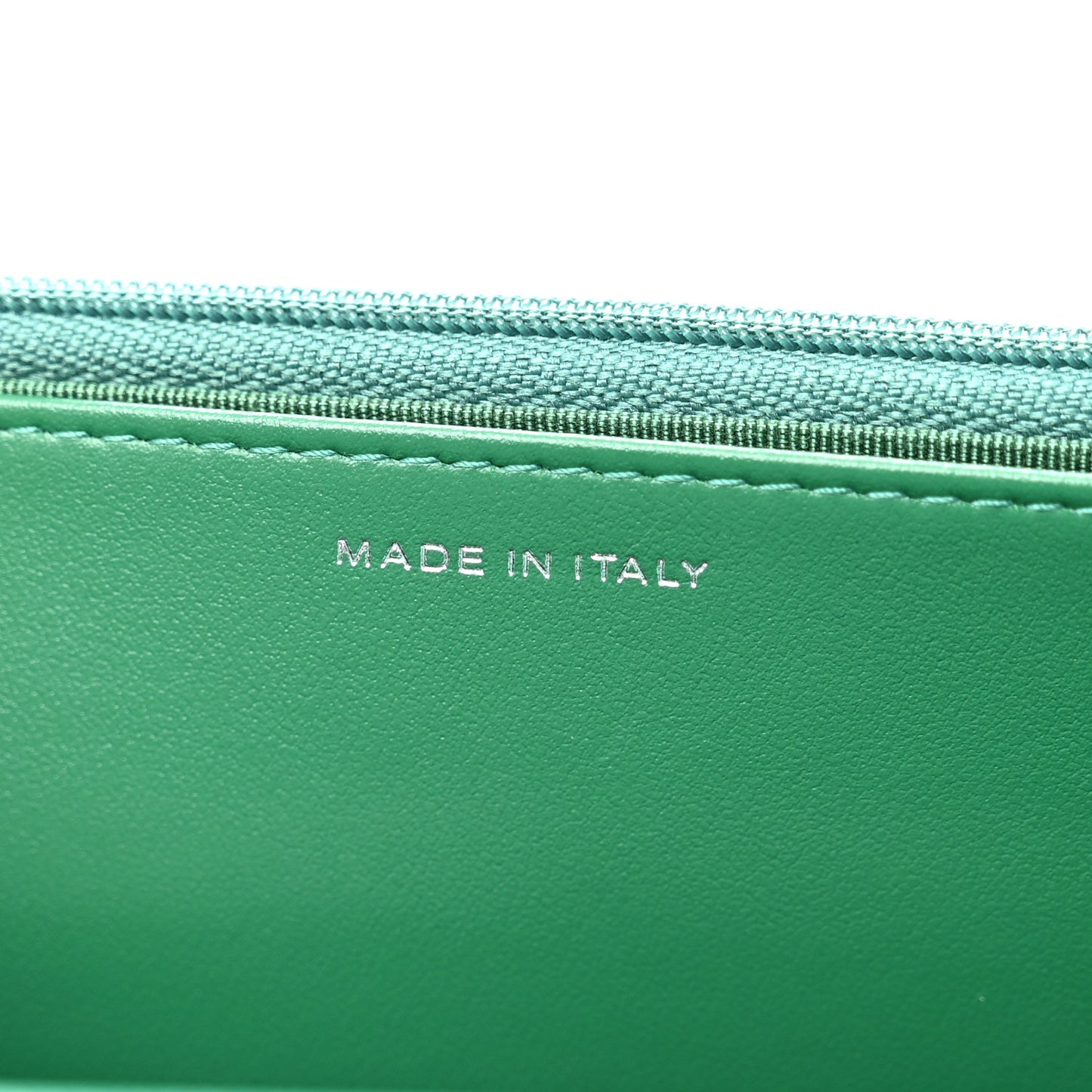 Caviar Quilted Wallet On Chain WOC Green