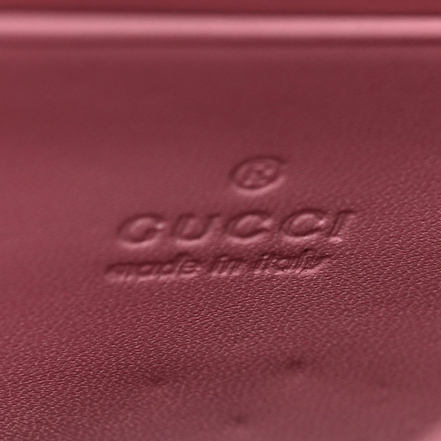 Guccissima Icon Chain Wallet Carmine Rose