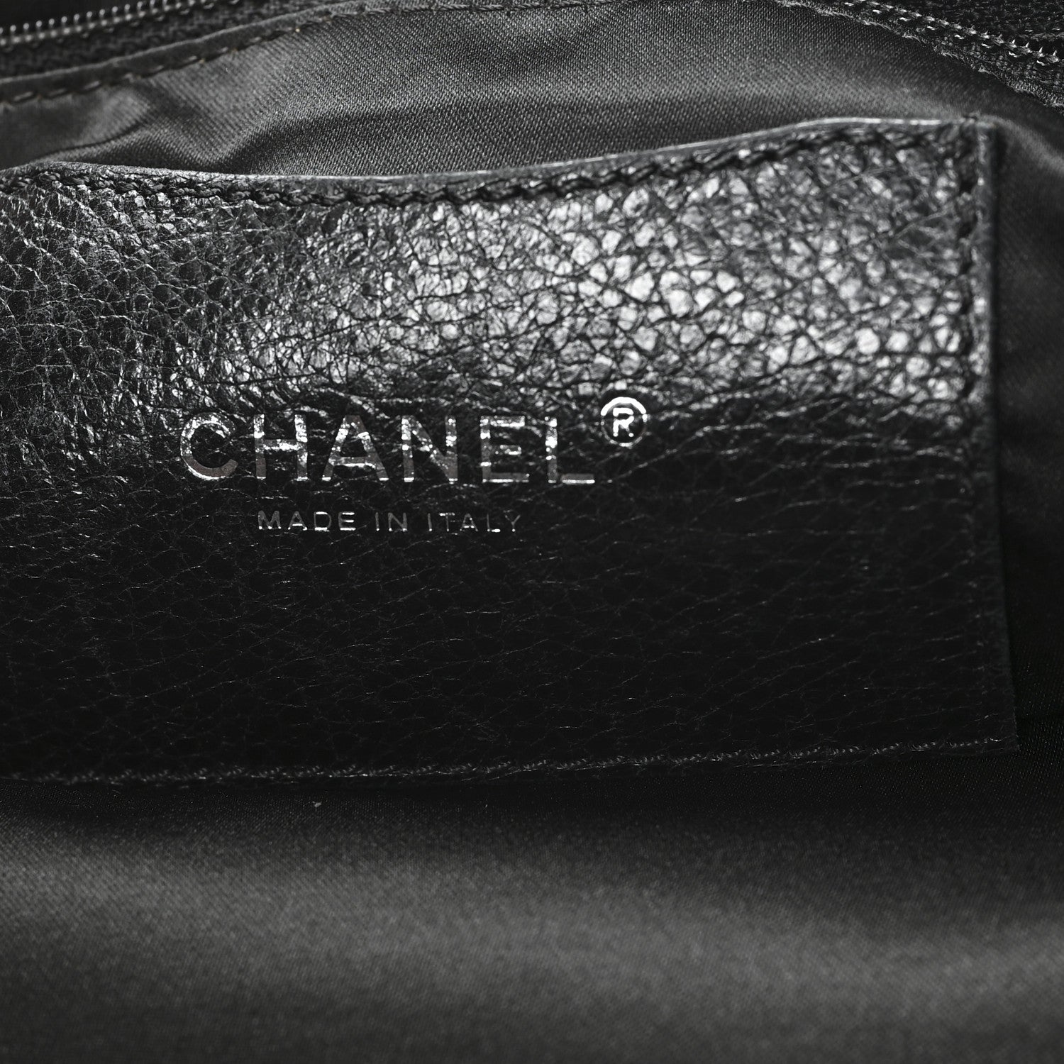 Chanel Glazed Calfskin Large On The Road Tote Black 6 of 10