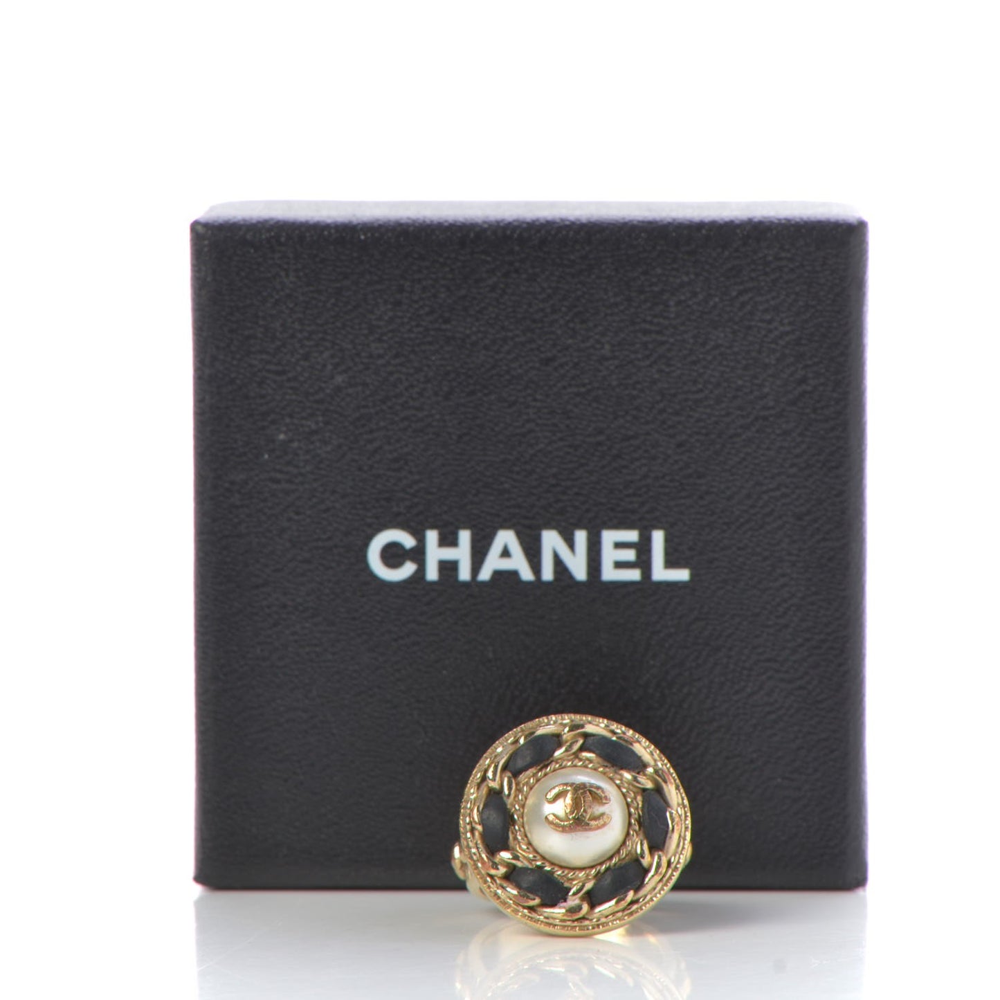 Pearl Lambskin CC Chain Ring Gold 6.5
