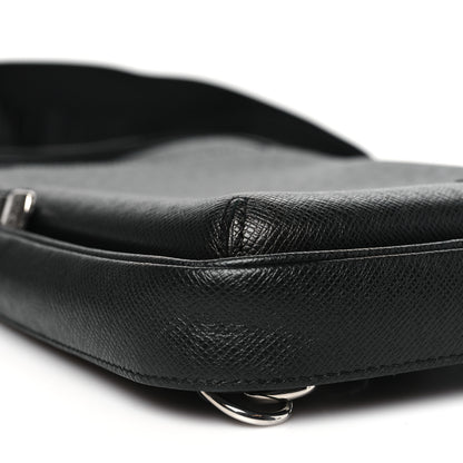 Louis Vuitton Taiga Avenue Sling Bag Black 8 of 9