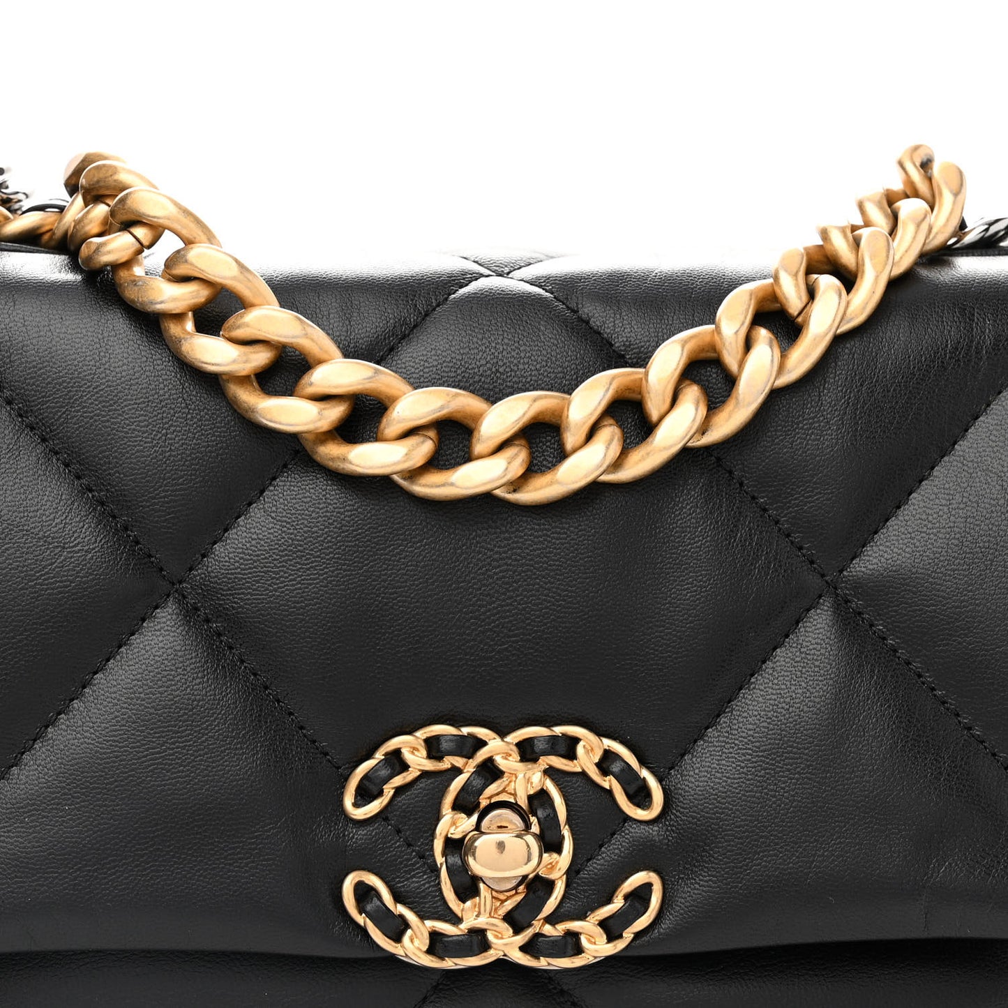 Lambskin Quilted Medium Chanel 19 Flap Black