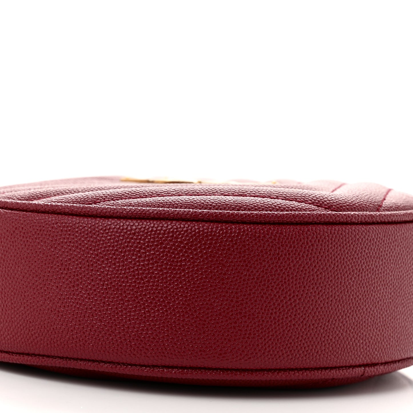Grain De Poudre Matelasse Chevron Quilted Round Vinyle Camera Bag Rouge Legion