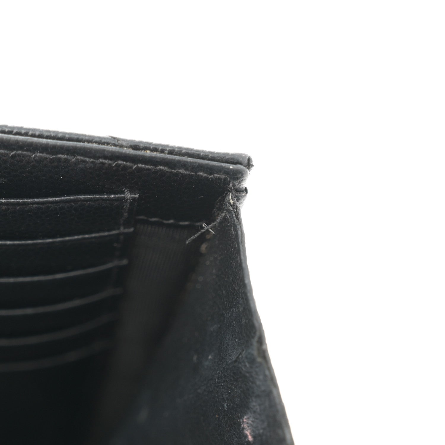 Saint Laurent Grain De Poudre Matelasse Chevron Monogram Monochrome Chain Wallet Black 12 of 15