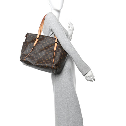 Louis Vuitton Monogram Totally MM 2 of 13