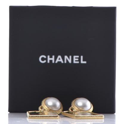 Chanel Pearl CC Tags Drop Earrings Gold 5 of 5