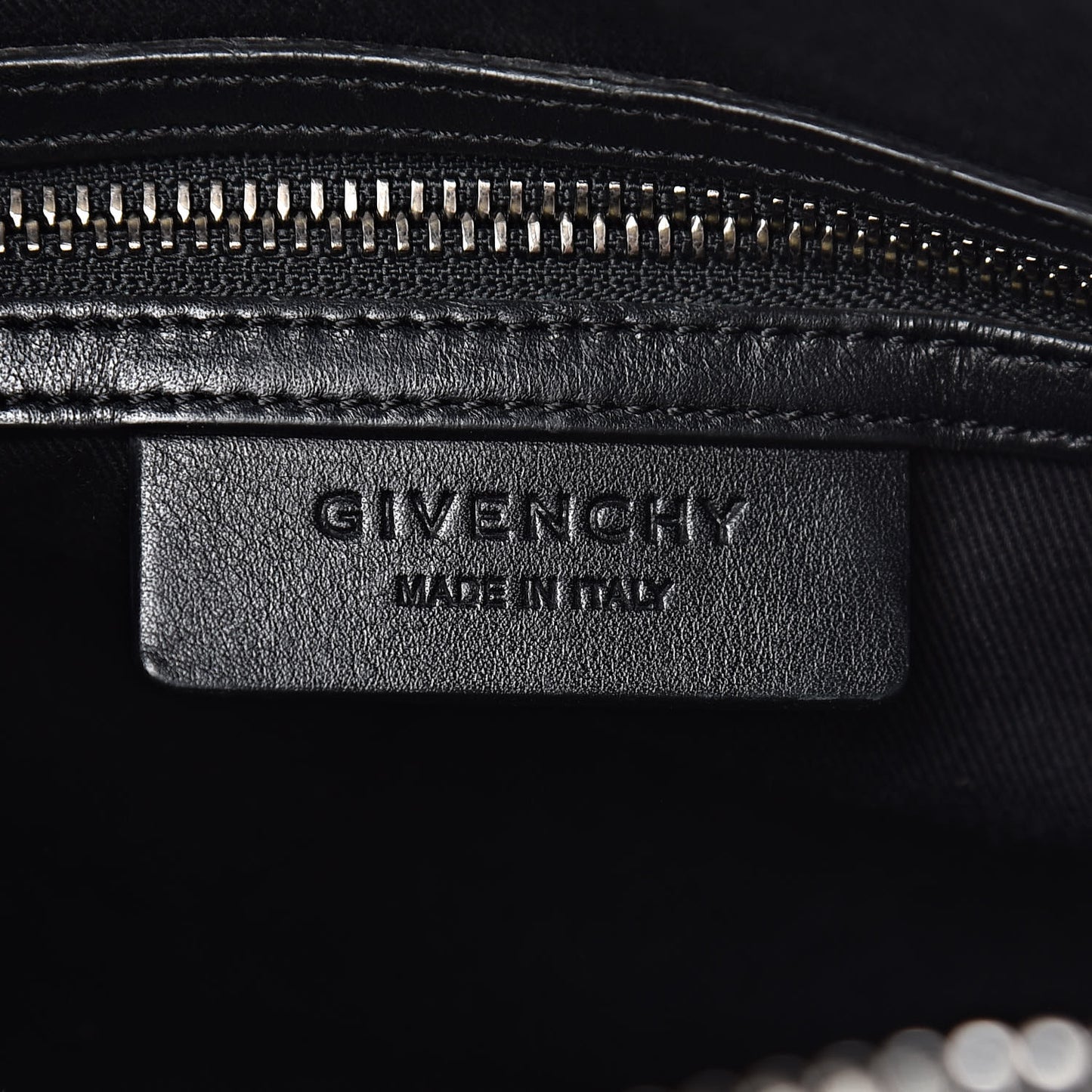 Calfskin Braid Small Antigona Black