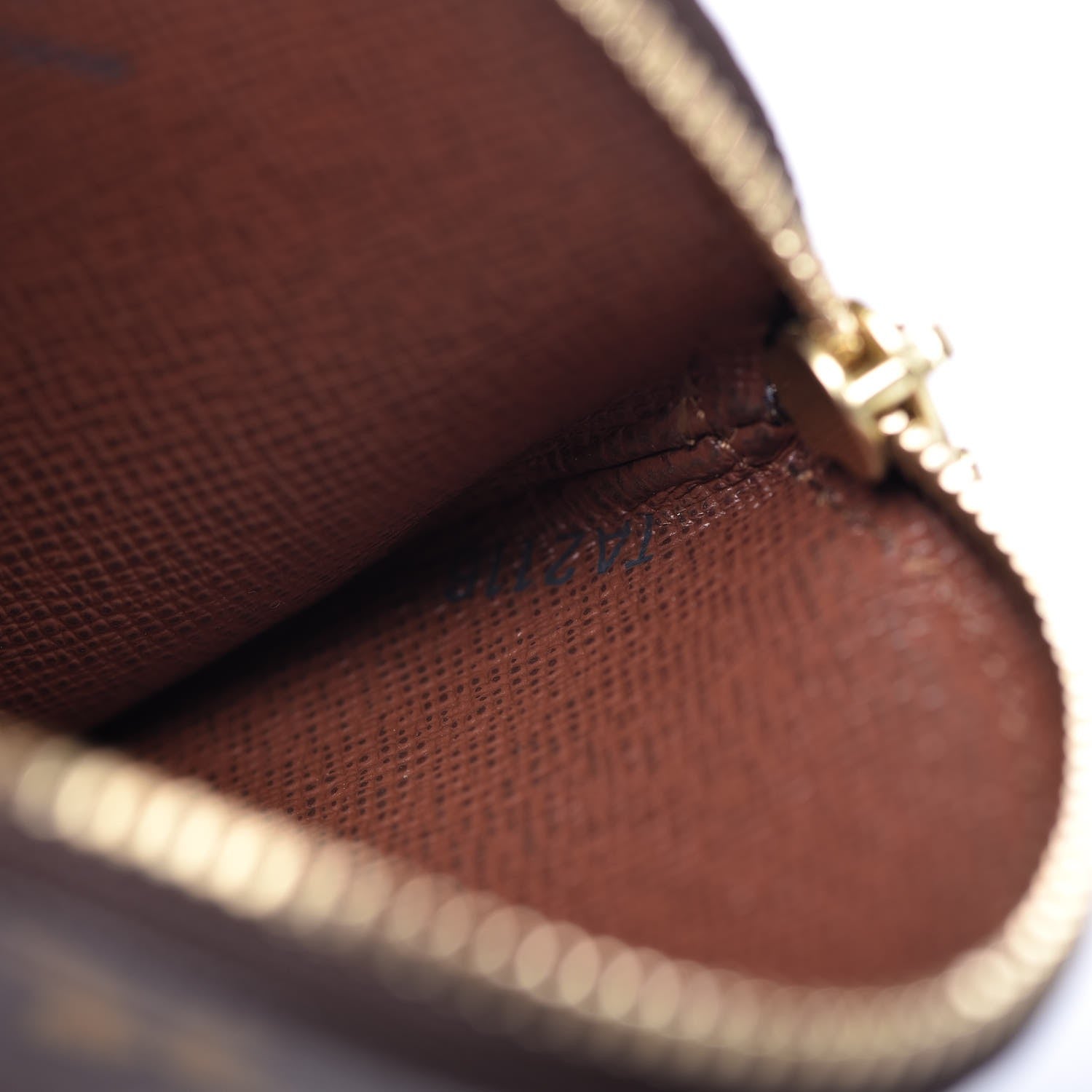 Louis Vuitton Monogram Round Coin Purse 7 of 7