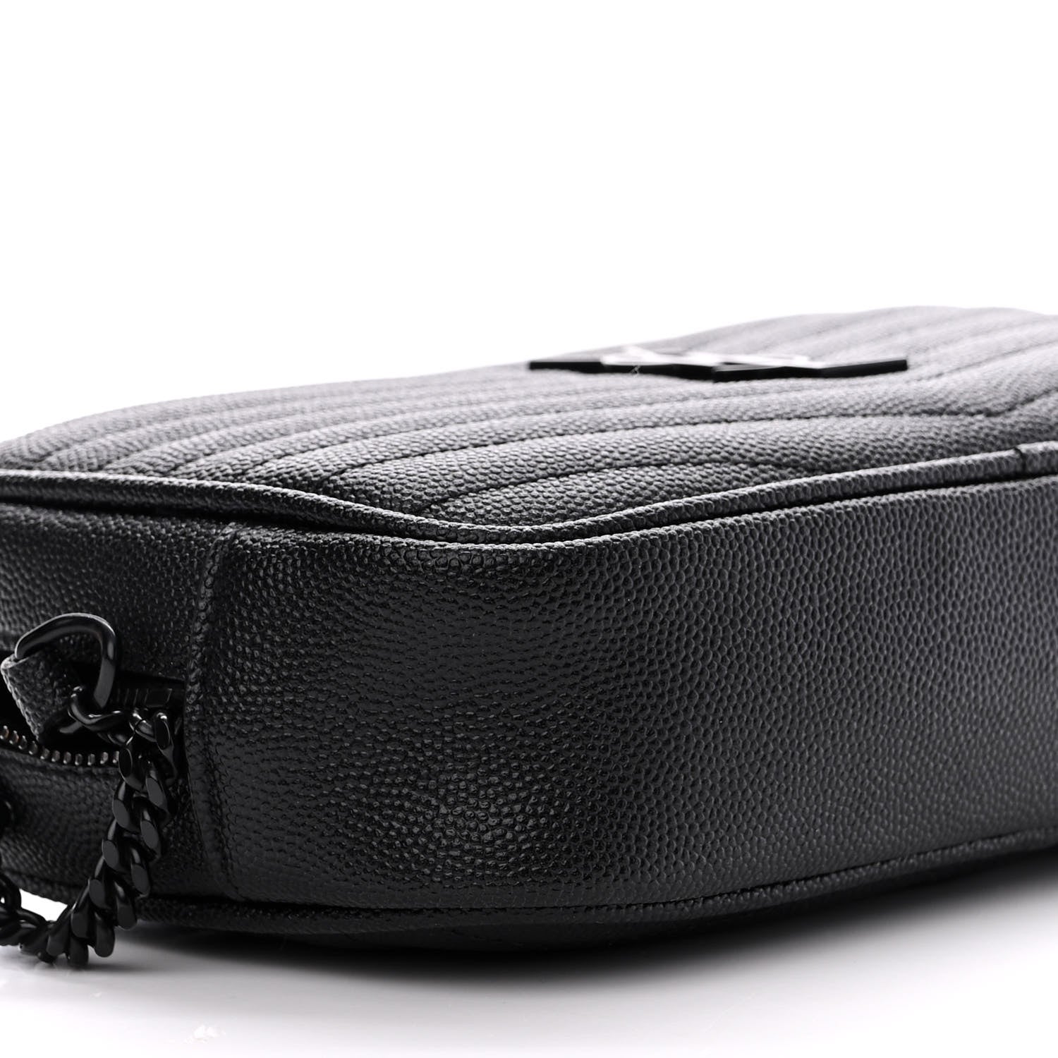 Saint Laurent Grain De Poudre Matelasse Monochrome Monogram Mini Lou Camera Bag Black 9 of 10