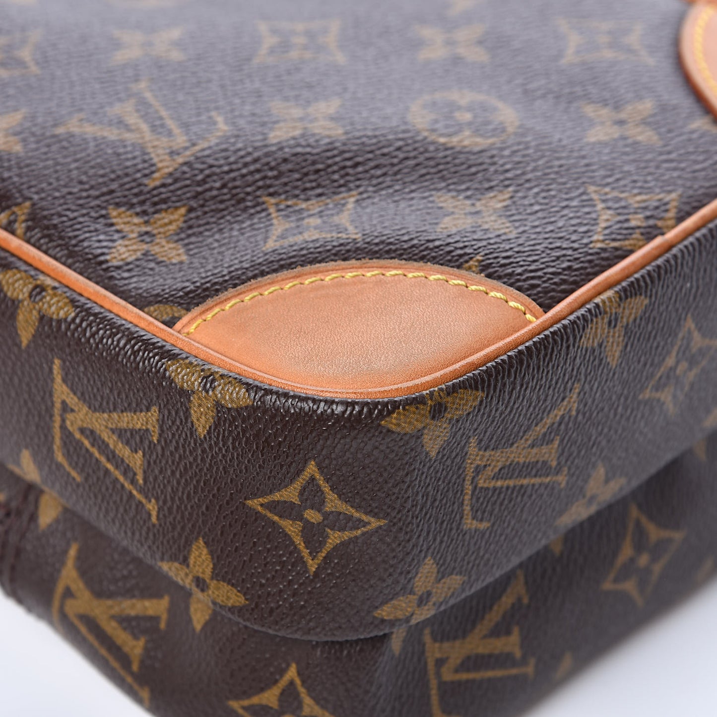 Monogram Amazone
