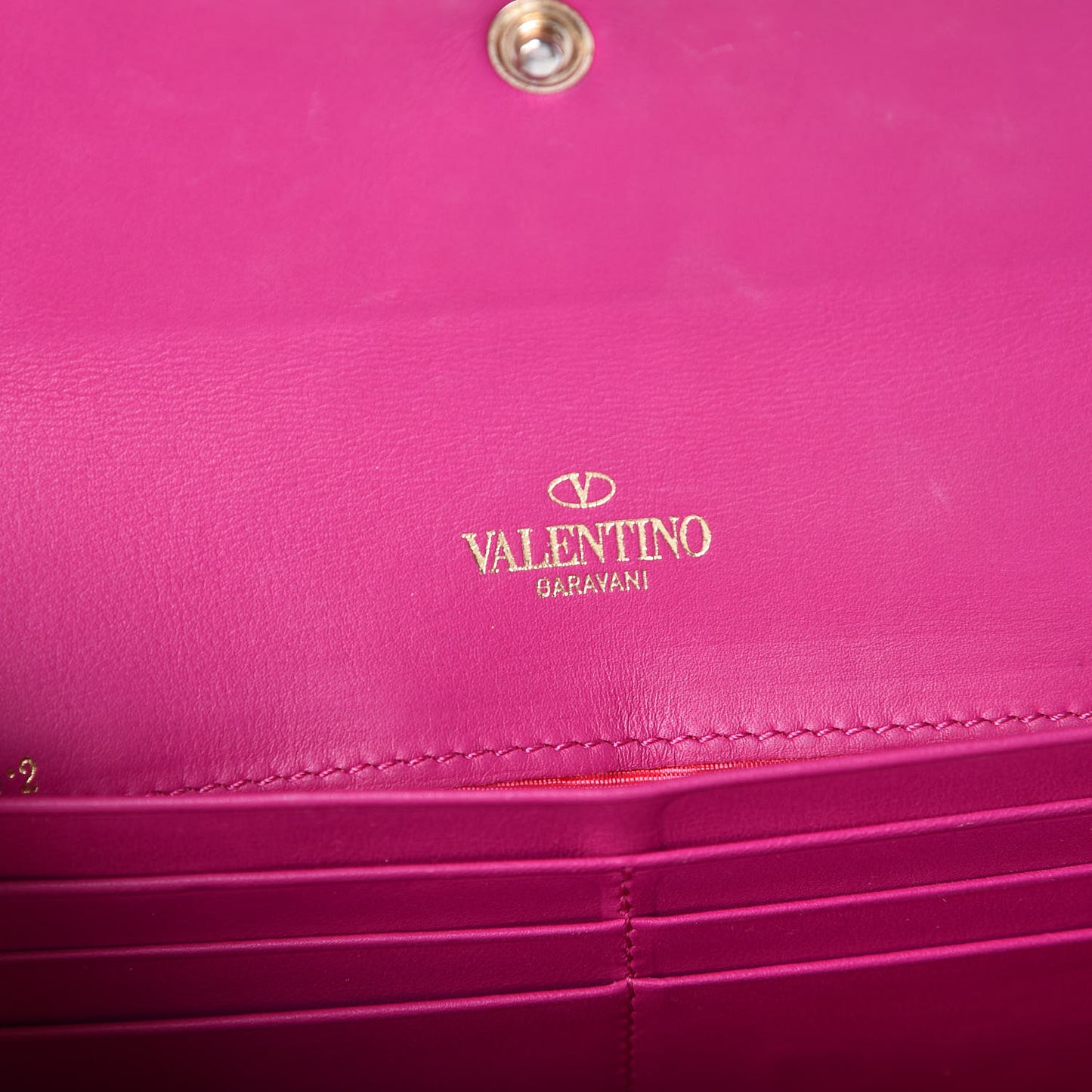 Calfskin Rockstud Wristlet Travel Wallet Fuxia