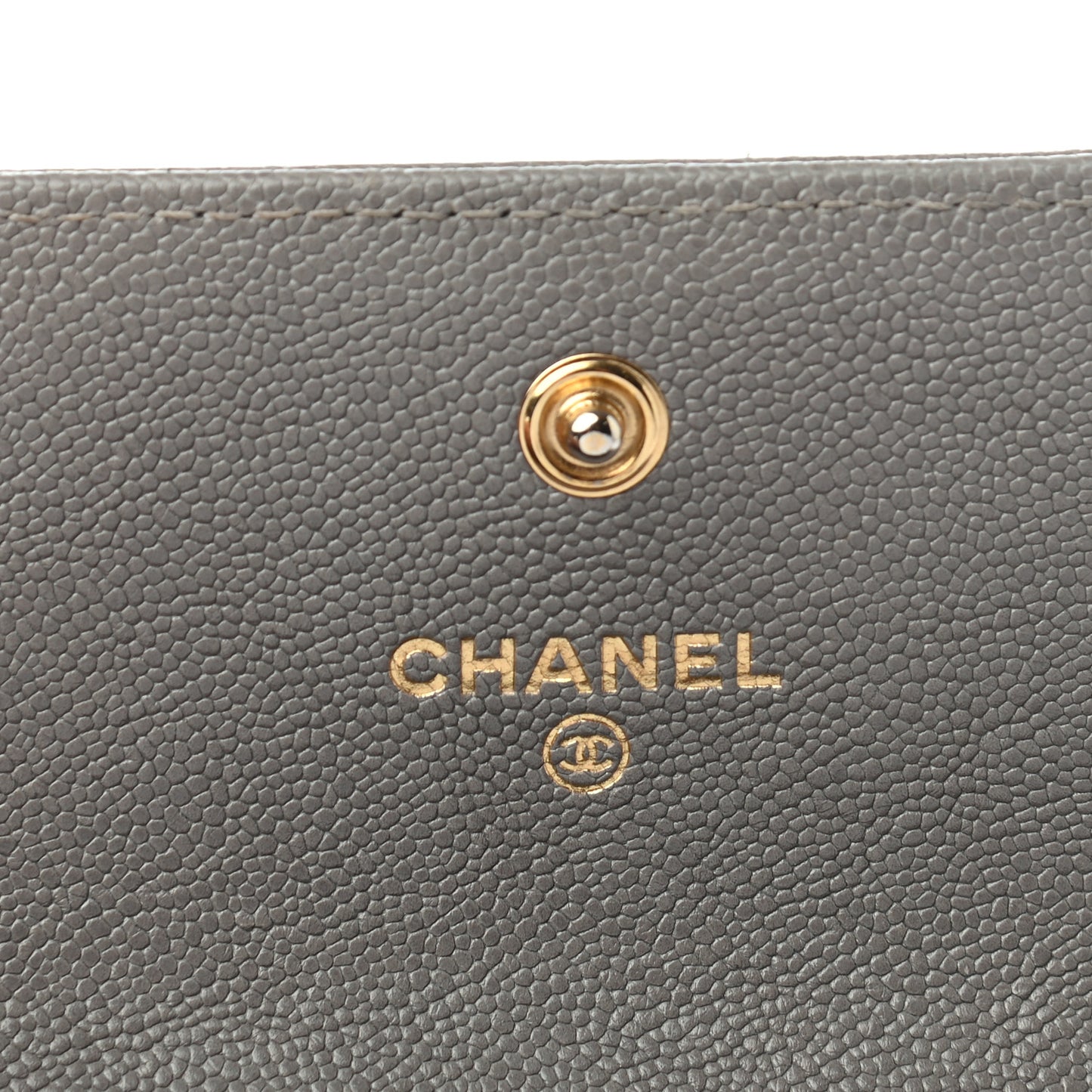 Caviar Quilted Medium Boy Flap Wallet Grey