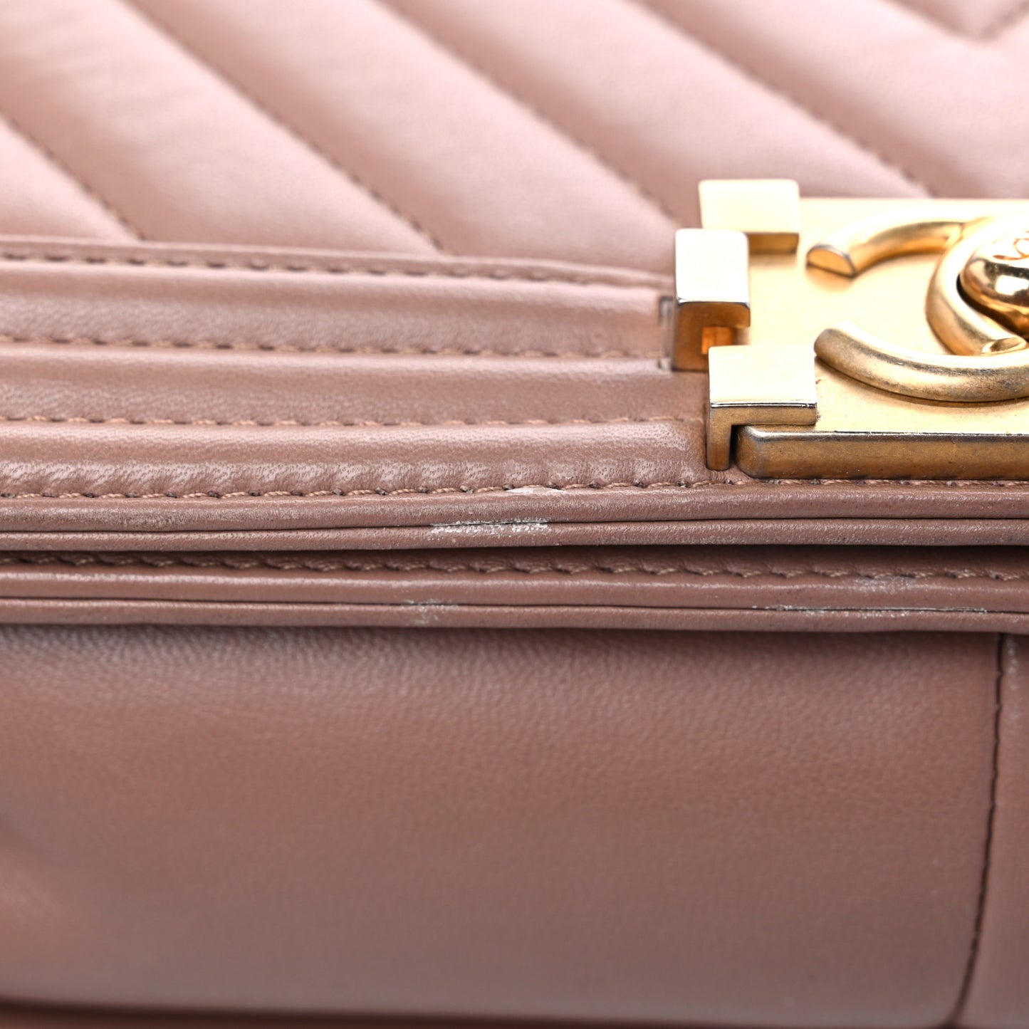 Lambskin Chevron Quilted New Medium Boy Flap Beige