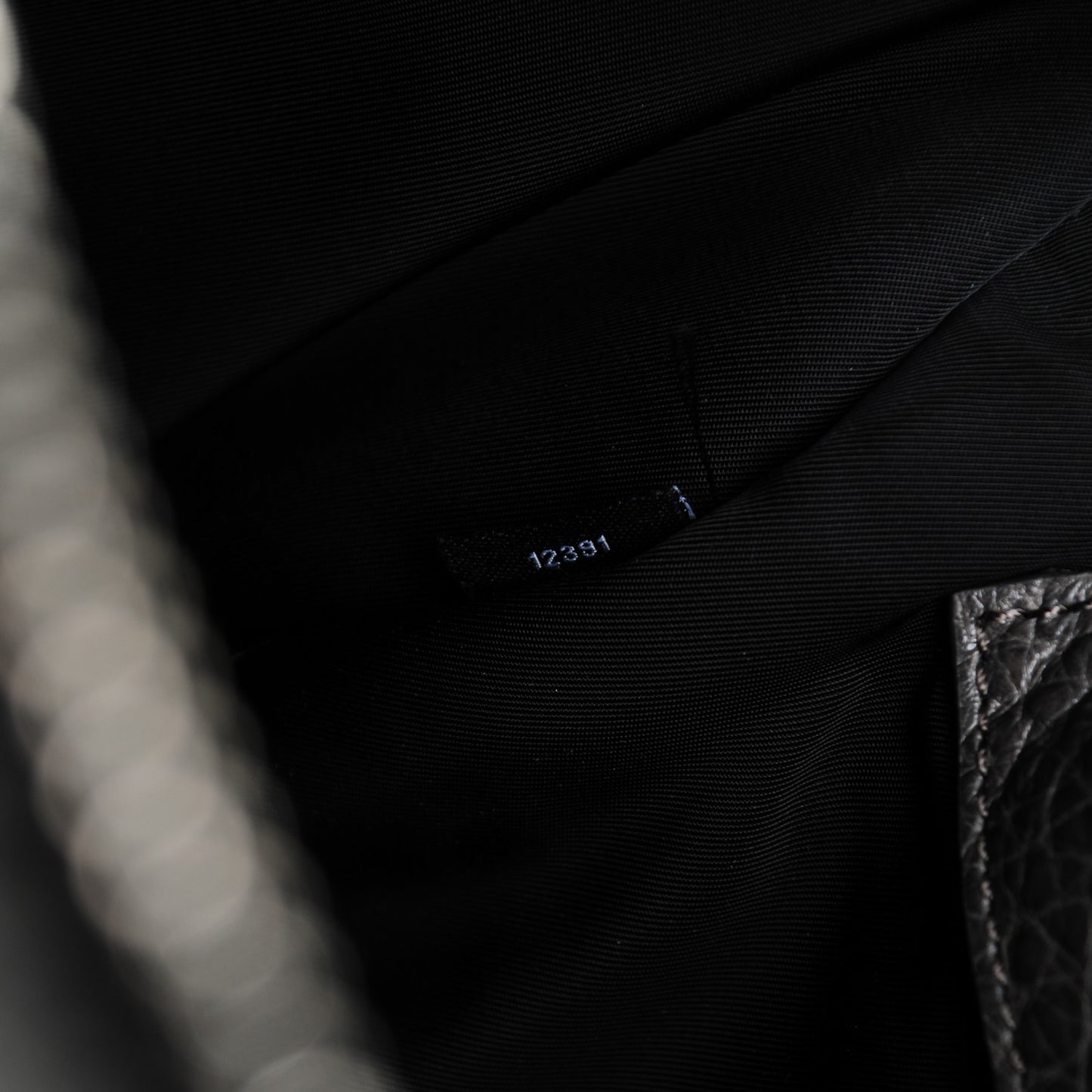 Pebbled Lambskin Inside Out Rockie Gunpowder