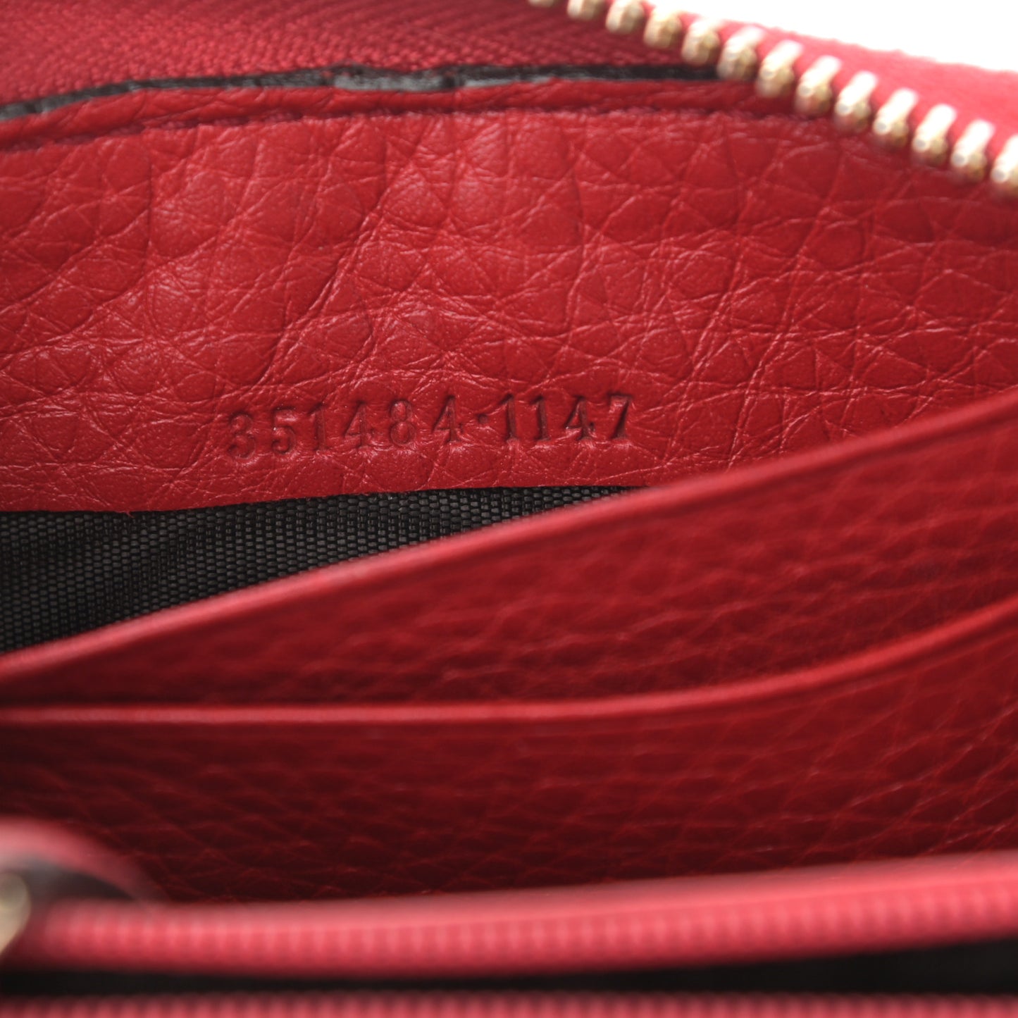 Pebbled Calfskin Soho Compact Disco Zip Around Wallet Hibiscus Red