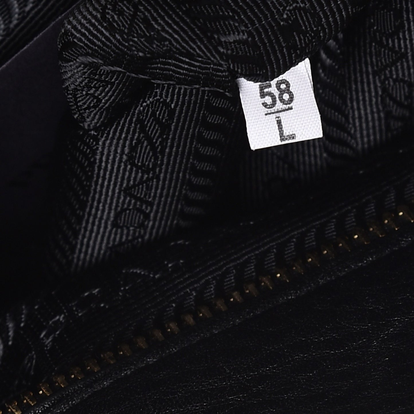 Vitello Daino Side Pocket Shoulder Bag Black