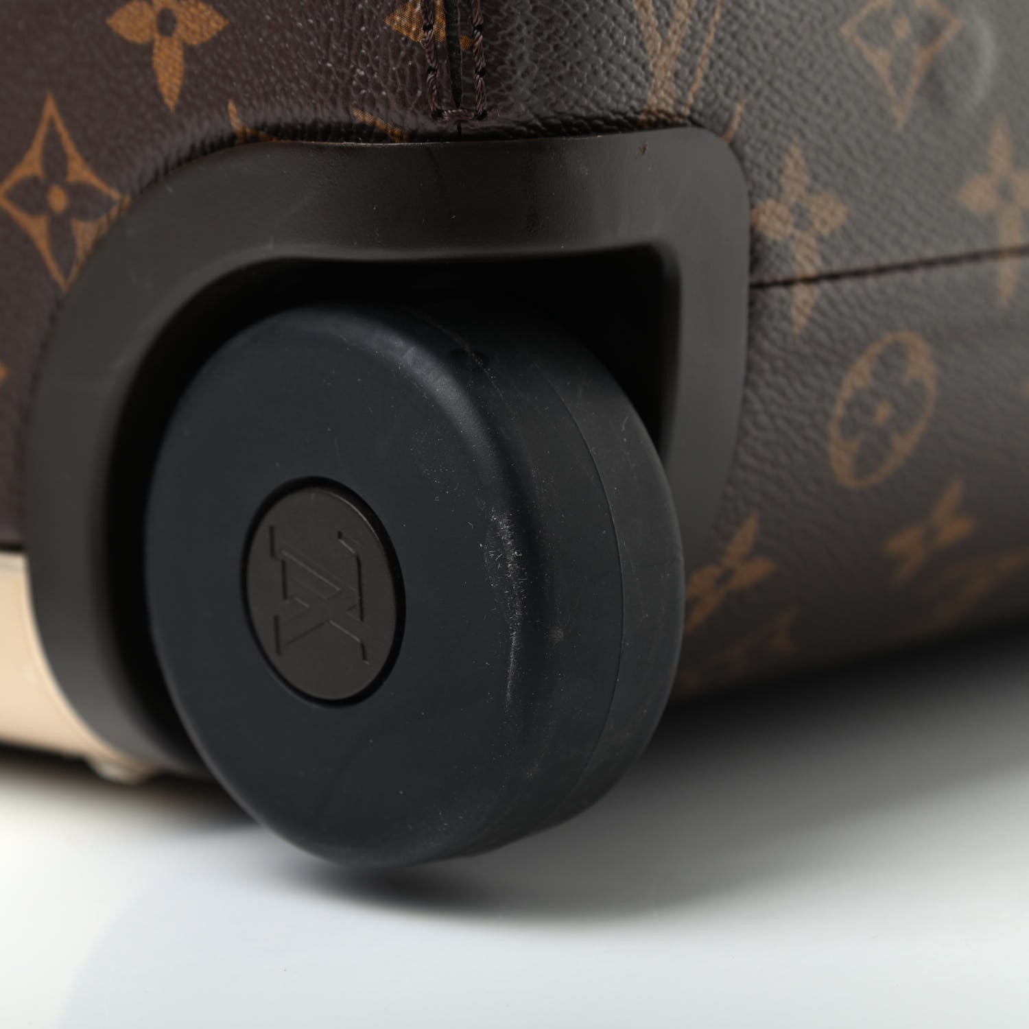 Louis Vuitton Monogram Horizon Soft Duffle 55 9 of 20