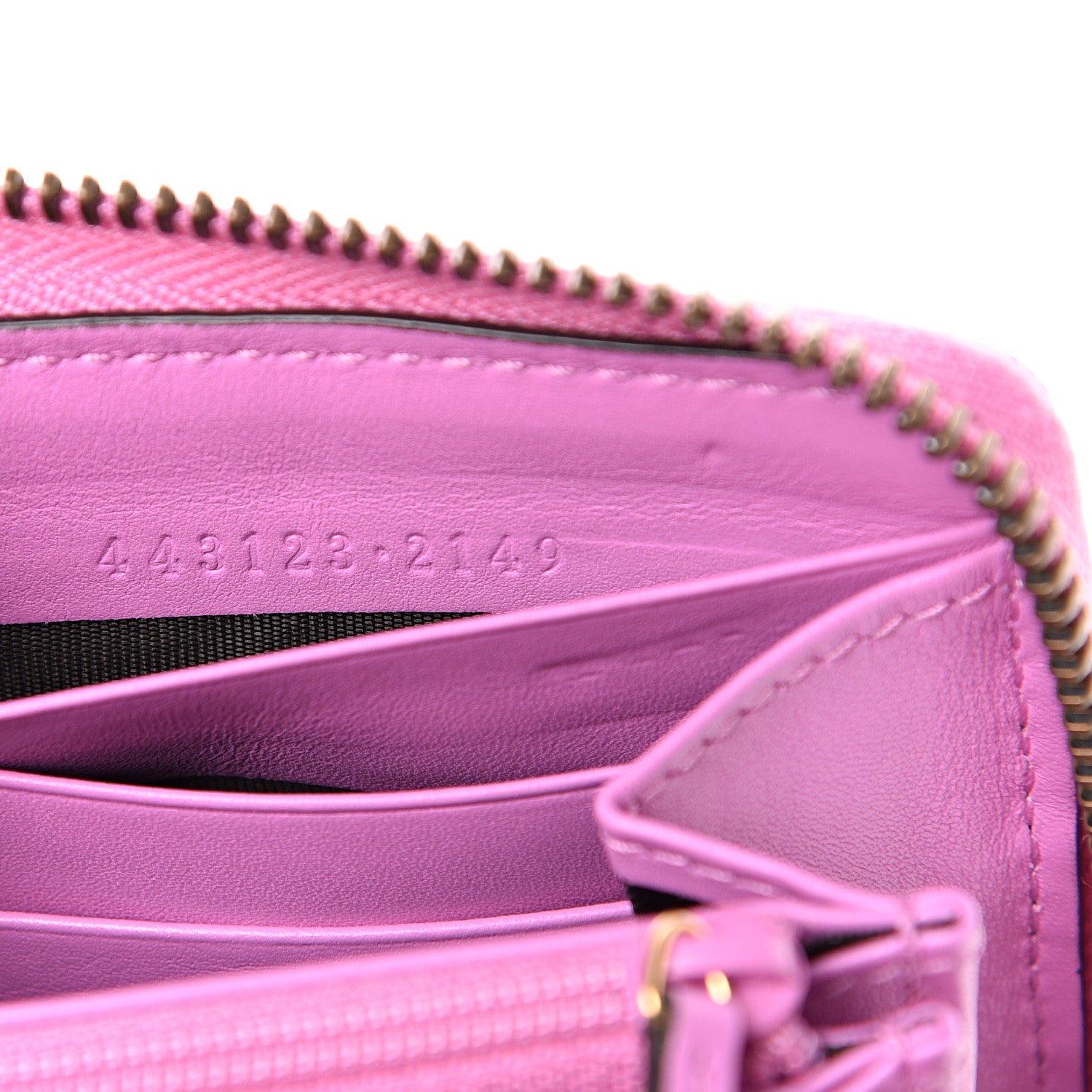 Gucci Calfskin Matelasse GG Marmont Zip Around Wallet Candy Mousse 6 of 8