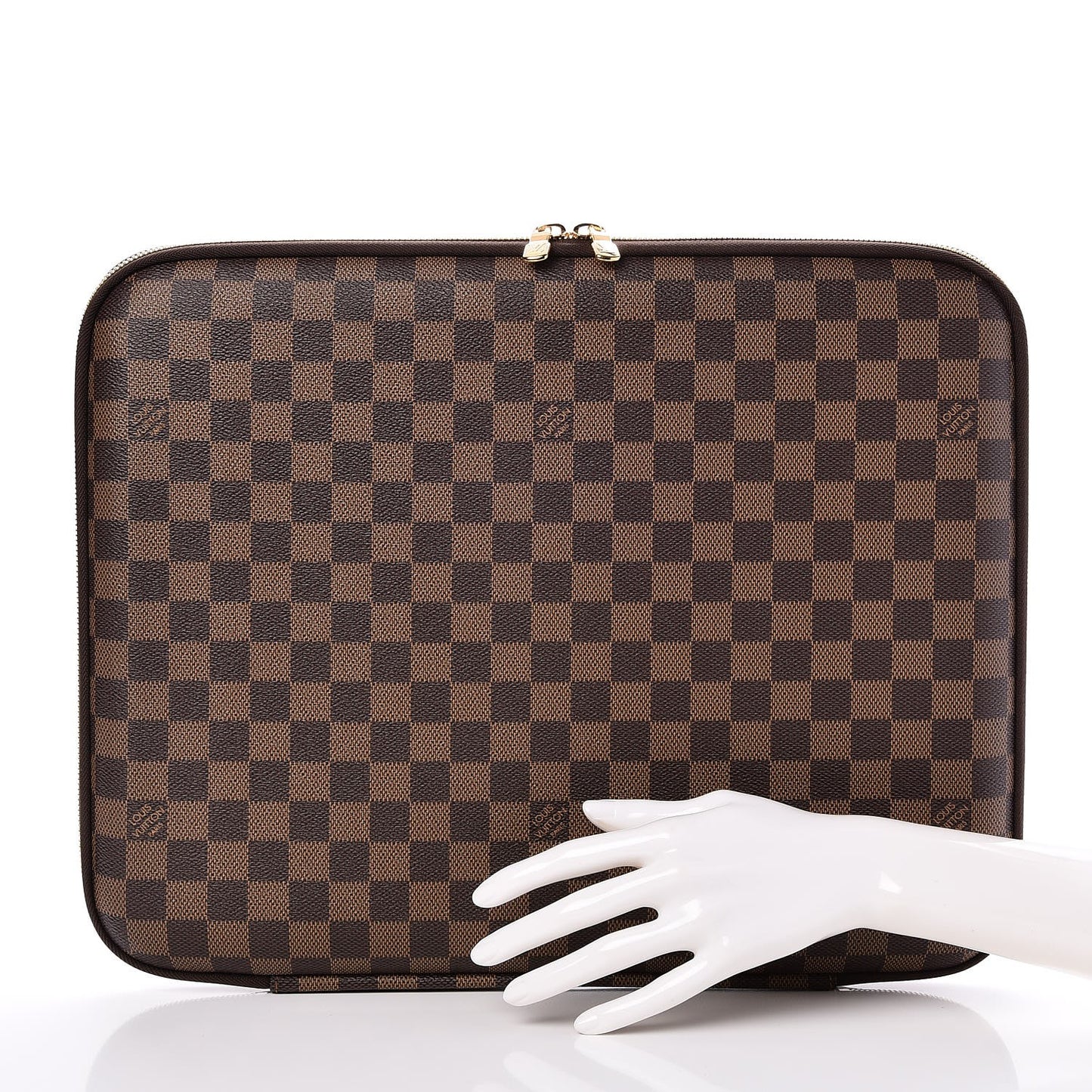 Damier Ebene 15 in Laptop Sleeve