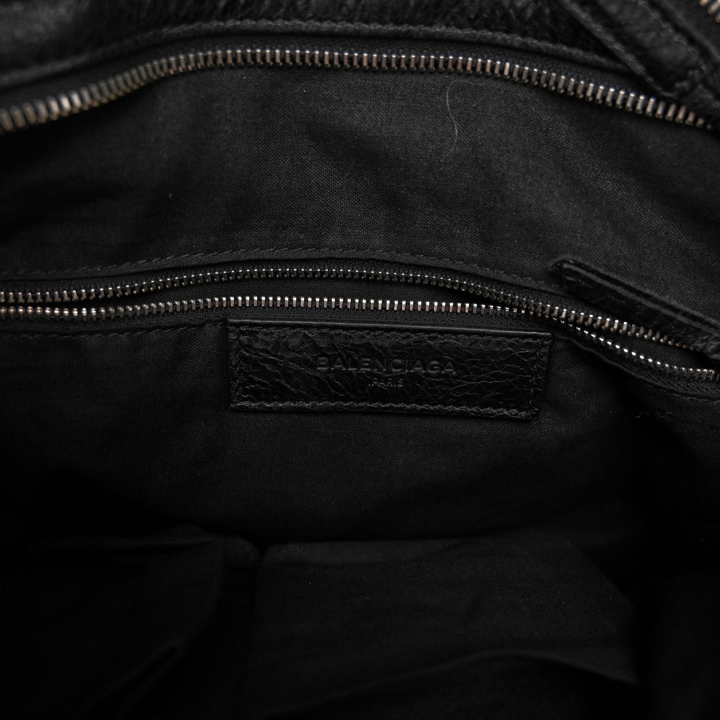 Agneau Classic Silver Hardware Velo Black