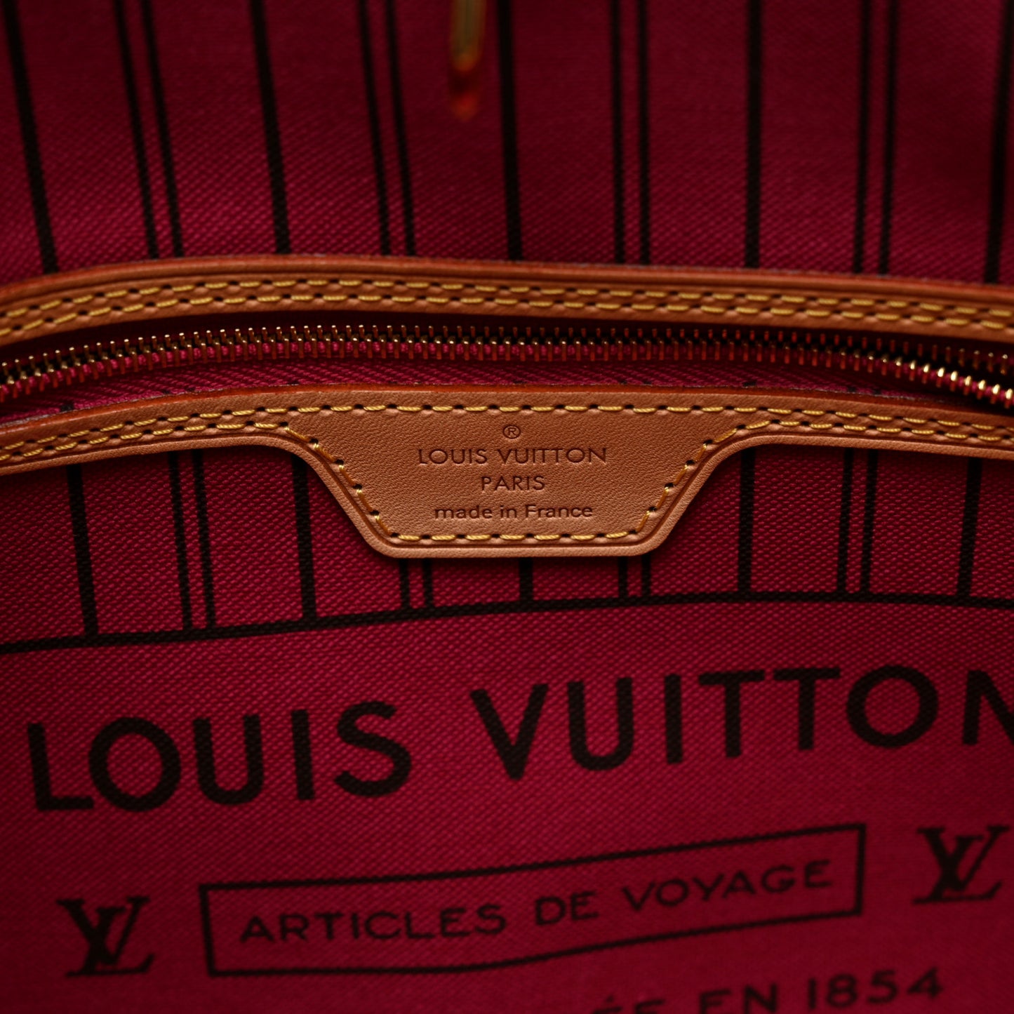 LOUIS VUITTON Monogram Neo Neverfull PM Pivoine