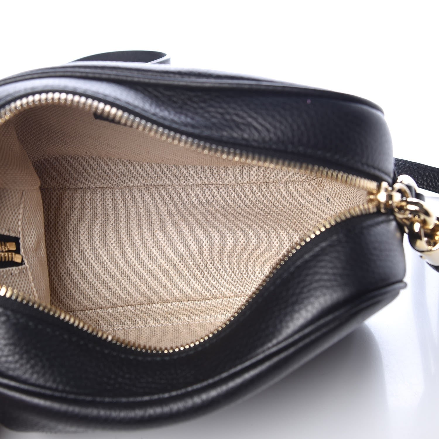 Gucci Pebbled Calfskin Small Soho Disco Bag Black 5 of 7
