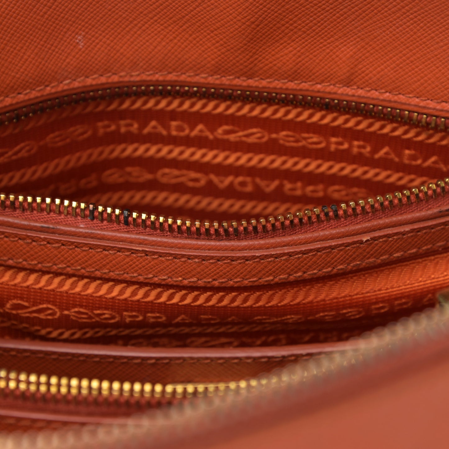 Saffiano Lux Medium Promenade Tote Papaya