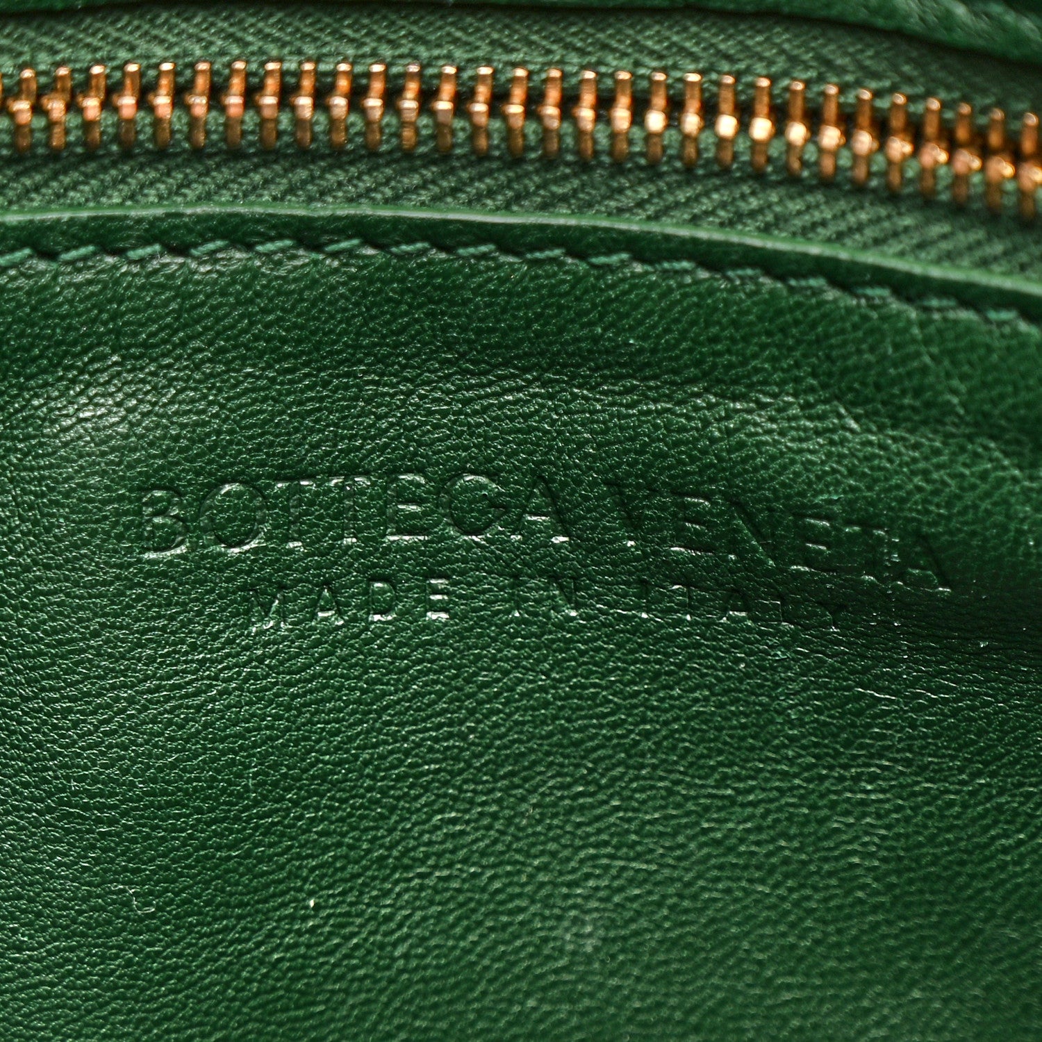 Bottega Veneta Grained Calfskin Maxi Intrecciato Cassette Crossbody Bag Raintree Green 6 of 12