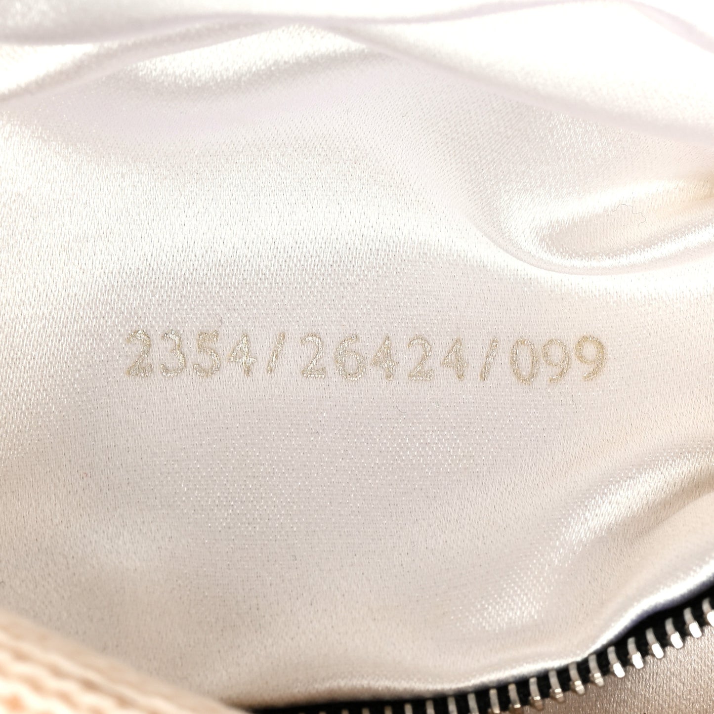 Cashmere Baguette White Black