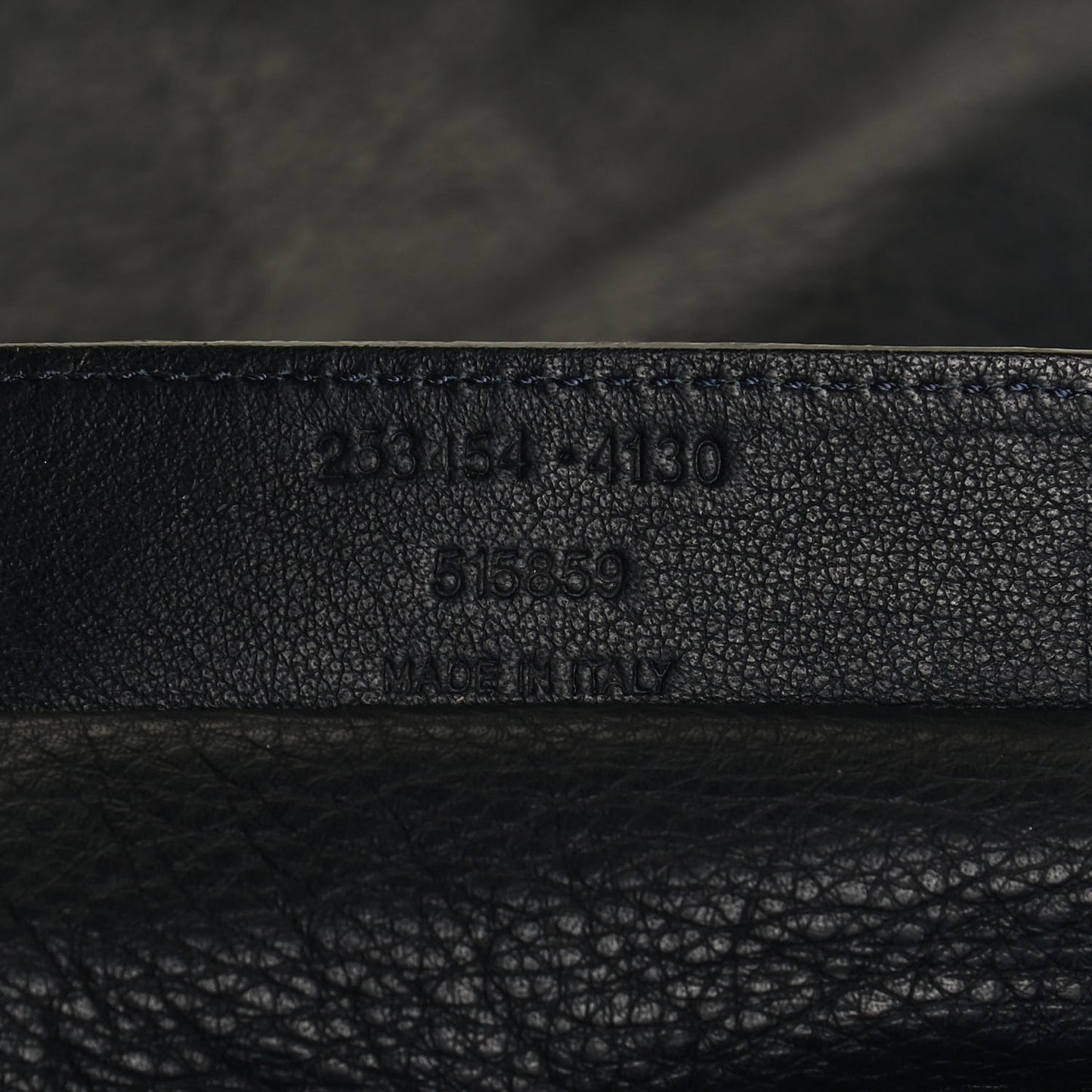 Calfskin Milkyway Ligne Papier Messenger Bleu Roi
