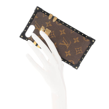 Louis Vuitton Monogram Eye-Trunk iPhone 7 Plus Case 2 of 9