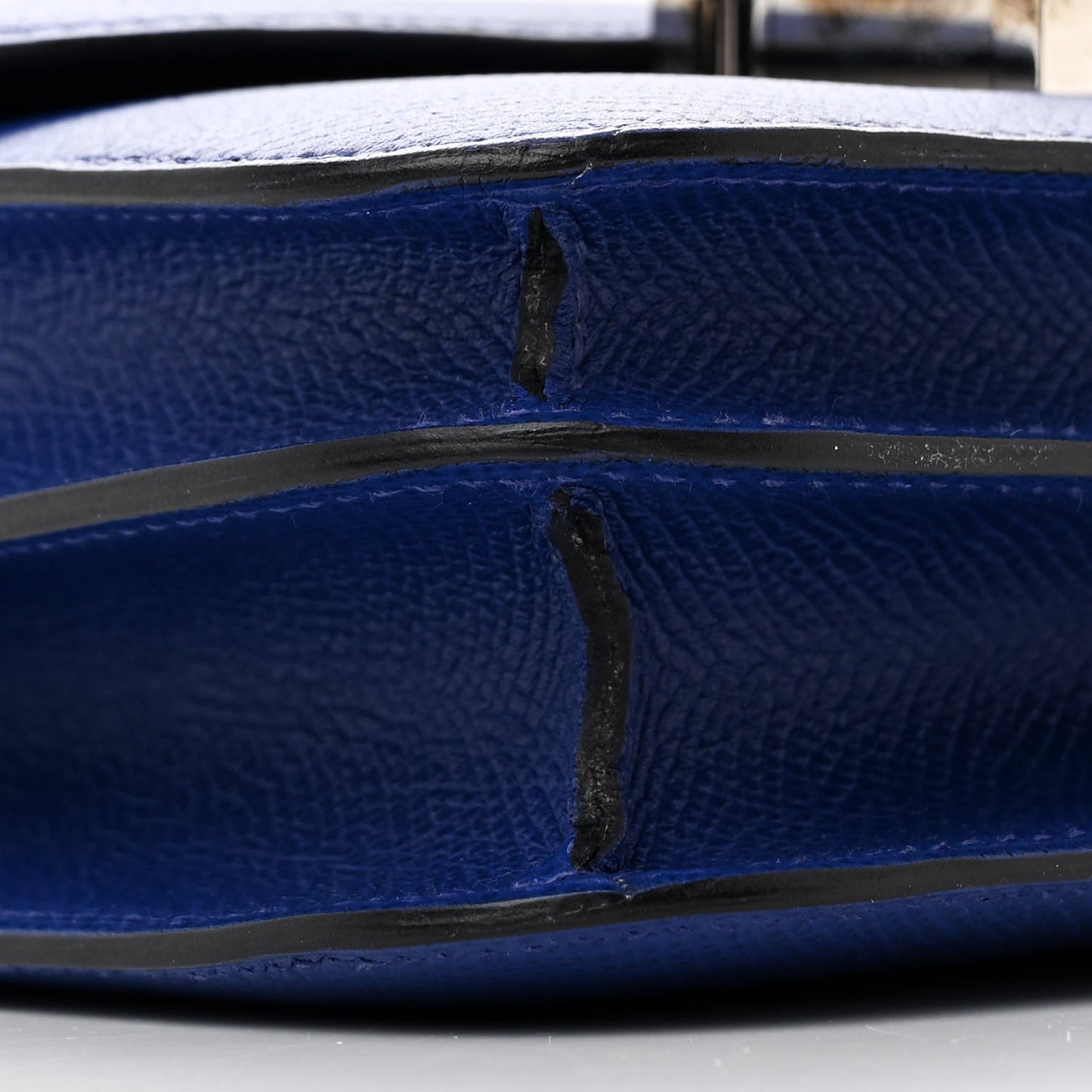 Epsom Constance 18 Bleu Electrique