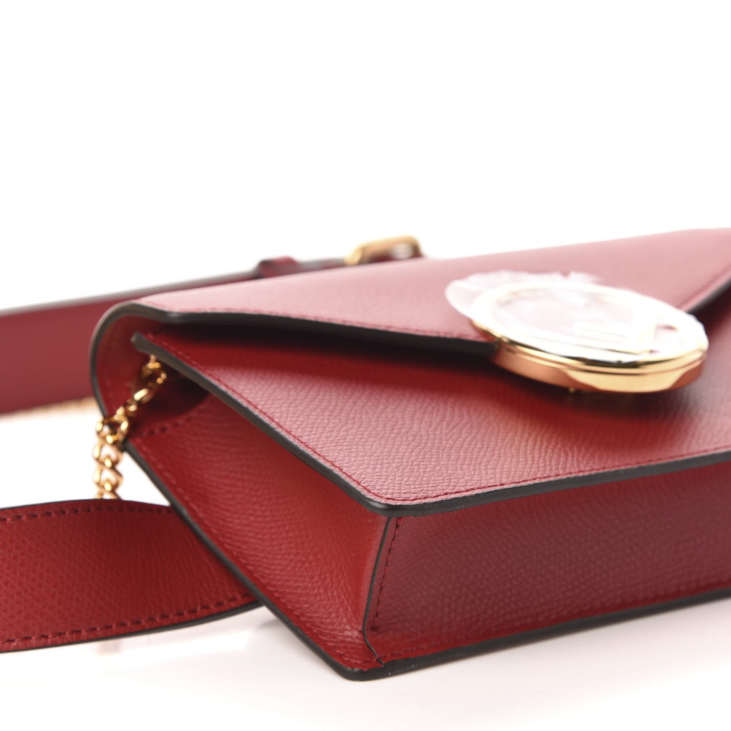 Vitello Cruise F is Fendi Envelope Belt Bag Fragola