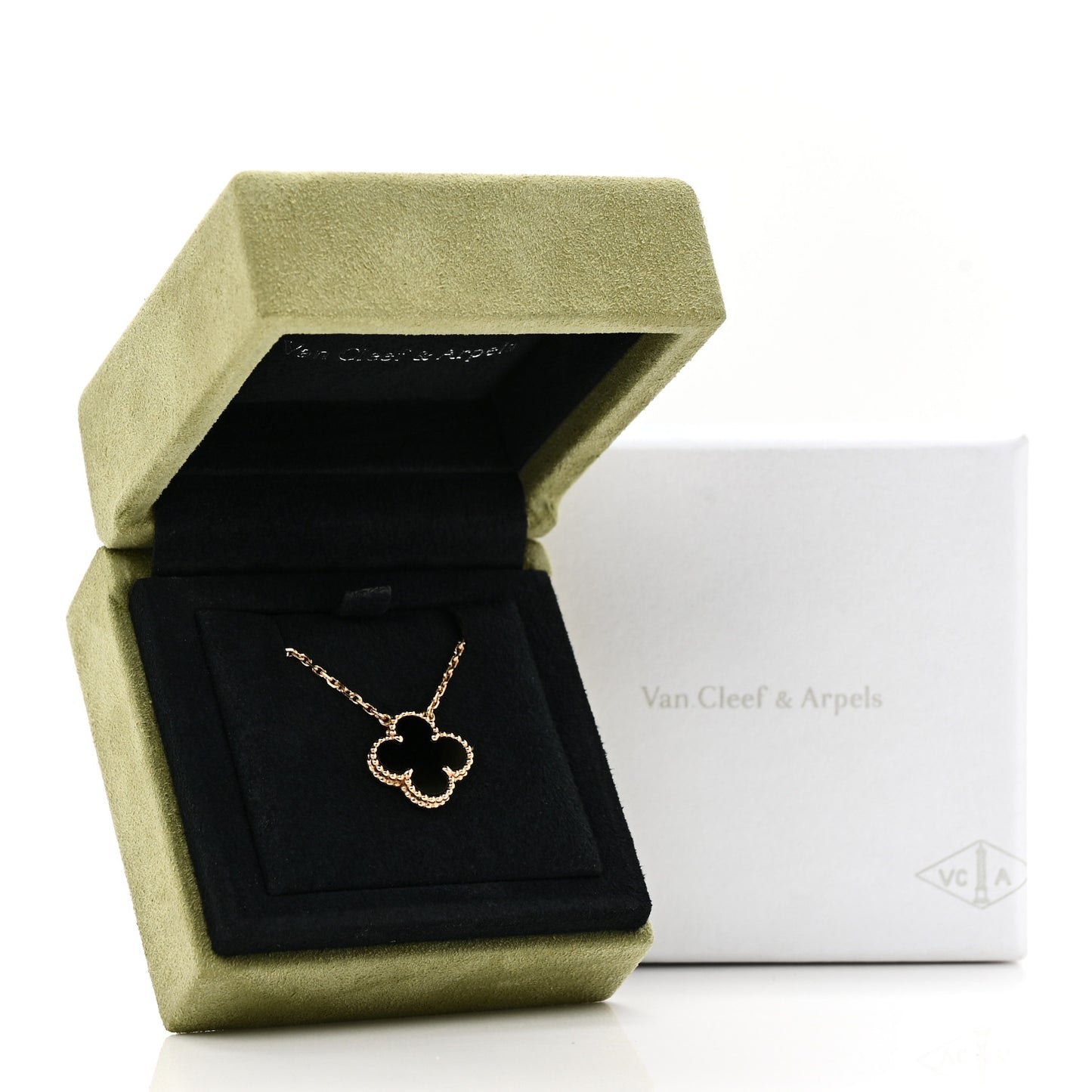 18K Yellow Gold Black Onyx Vintage Alhambra Pendant Necklace