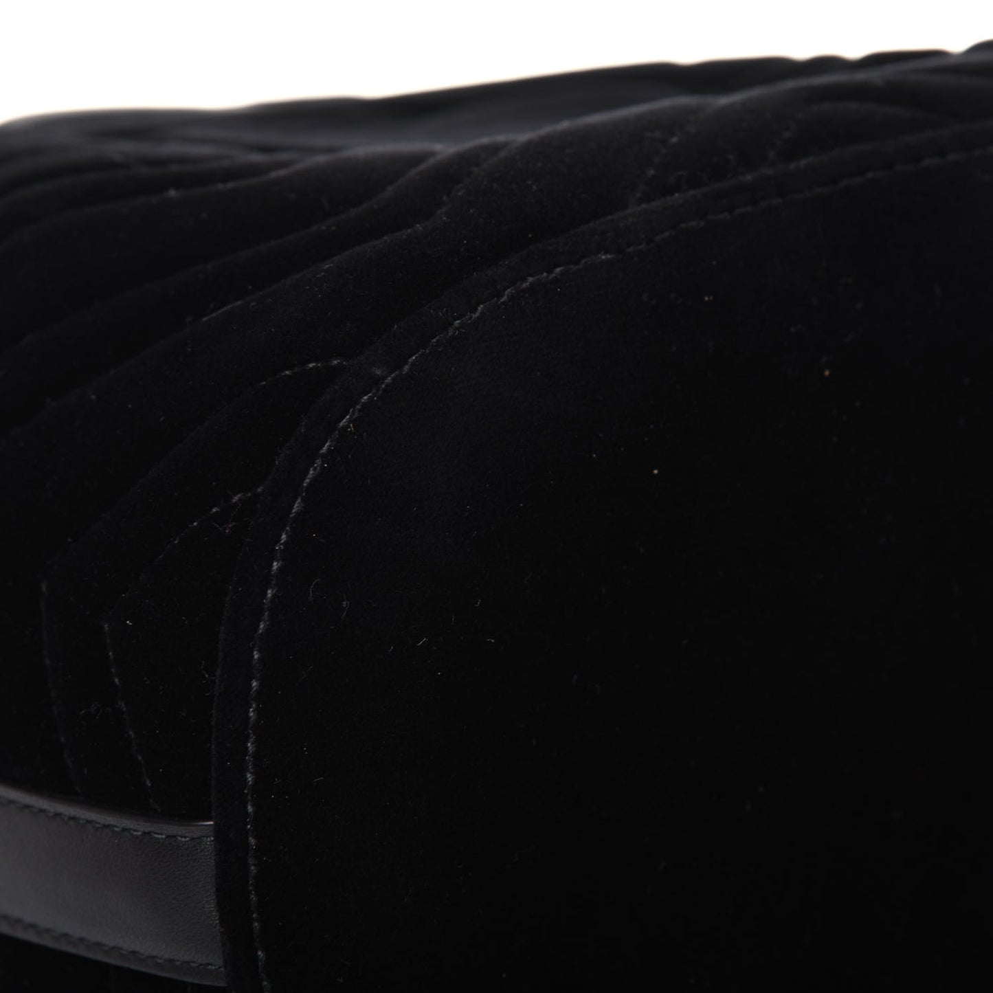 Velvet Matelasse GG Marmont Bucket Bag Black