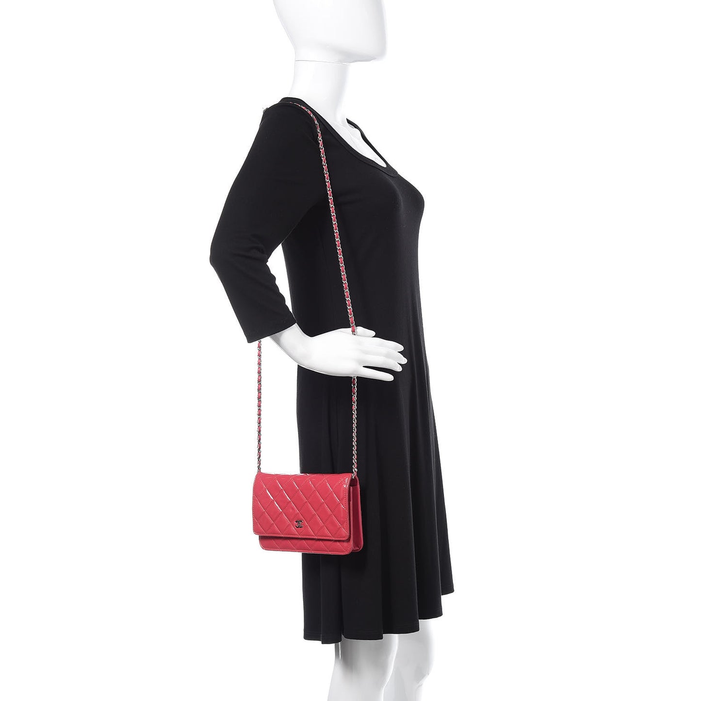 Patent Quilted Wallet On Chain WOC Fuchsia