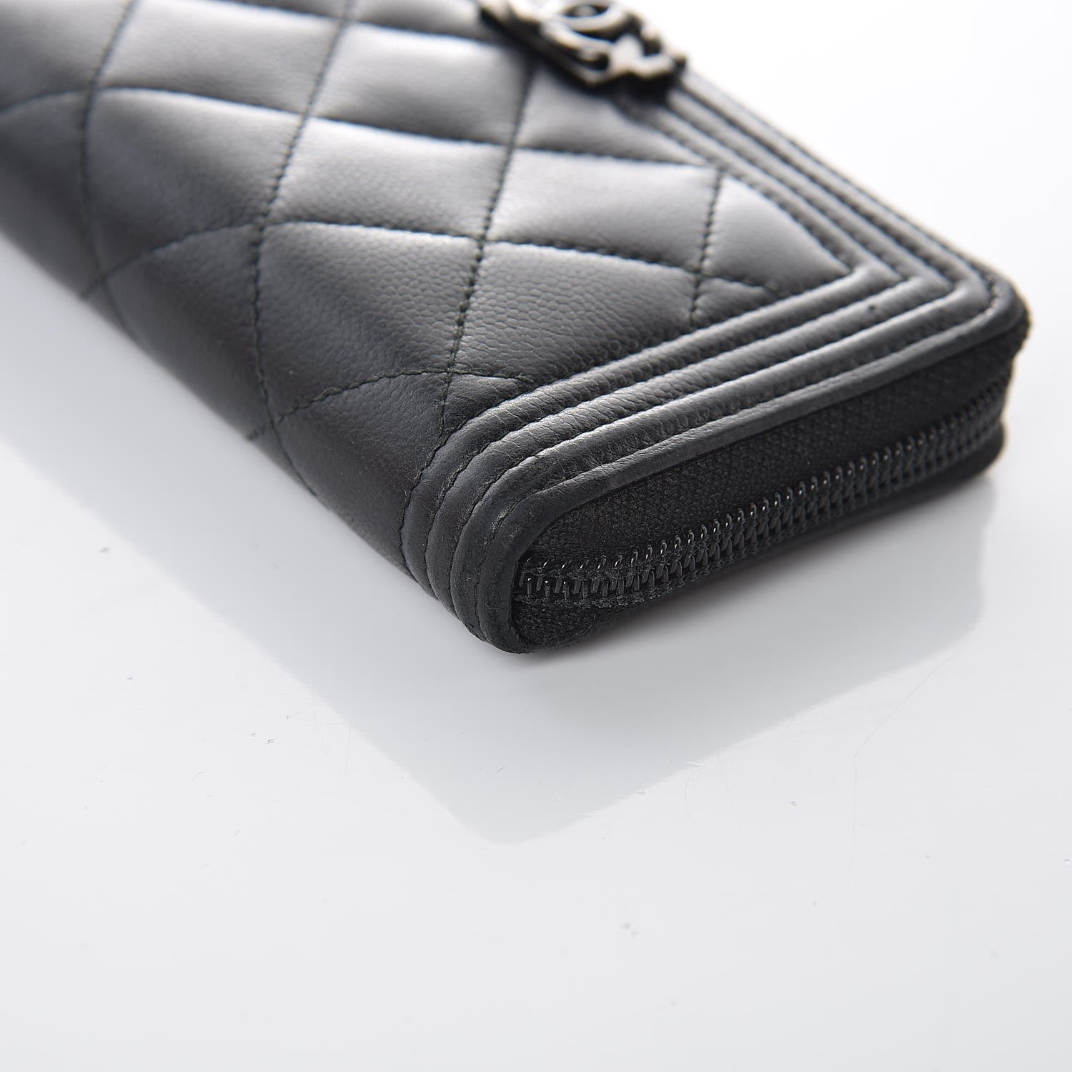 Chanel Caviar Quilted Boy Small Zip Around Wallet So Black 11 of 21