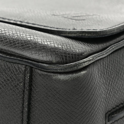 Louis Vuitton Taiga Roman PM Messenger Black 10 of 19