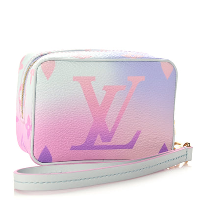 Louis Vuitton Monogram Giant Spring In The City Wapity Case Sunrise Pastel 3 of 9