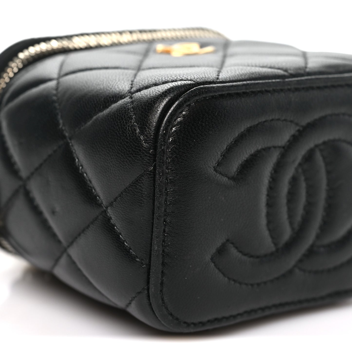 Lambskin Quilted Mini Pearl Crush Vanity Case With Chain Black